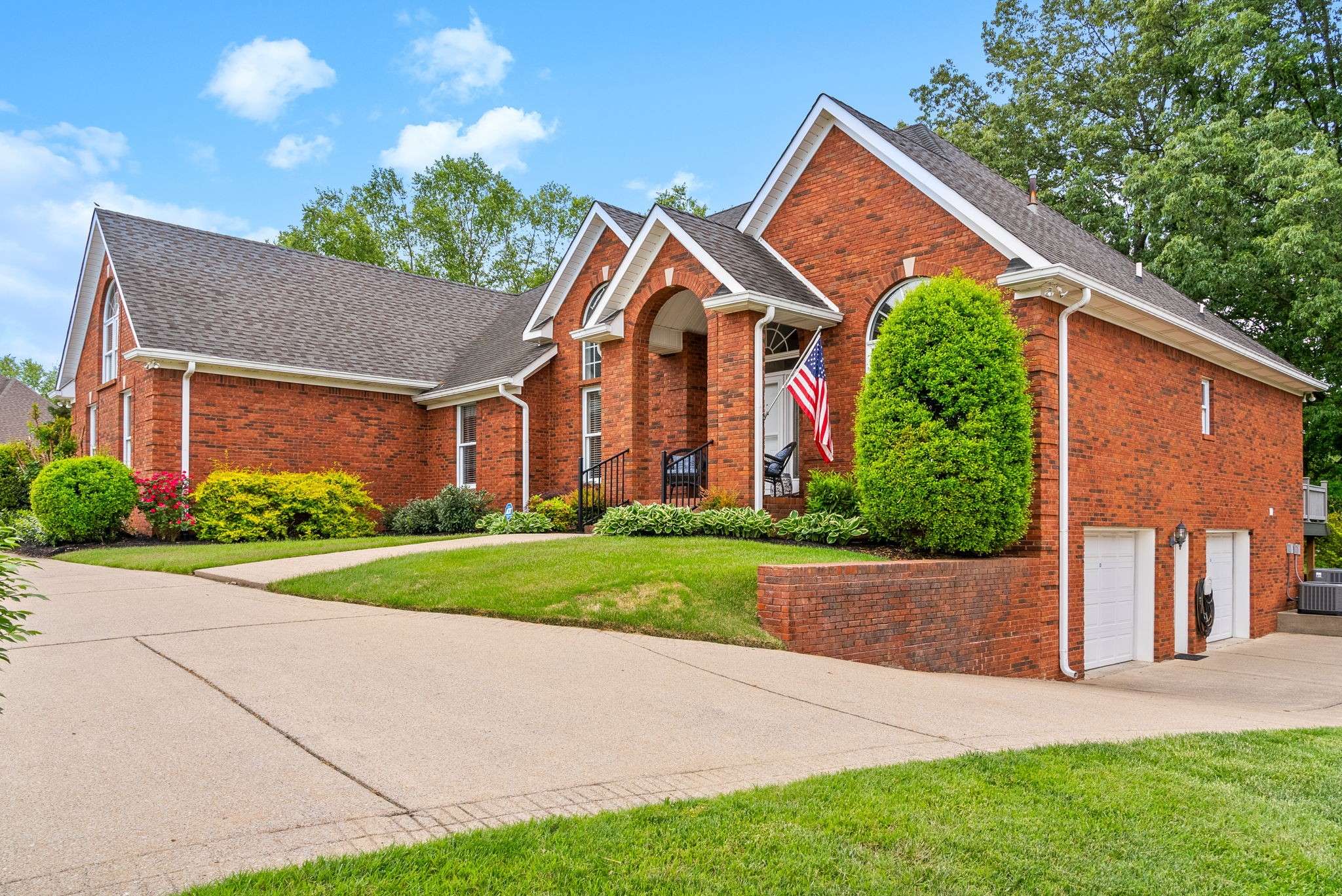 Clarksville, TN 37043,411 Lake Pointe Dr
