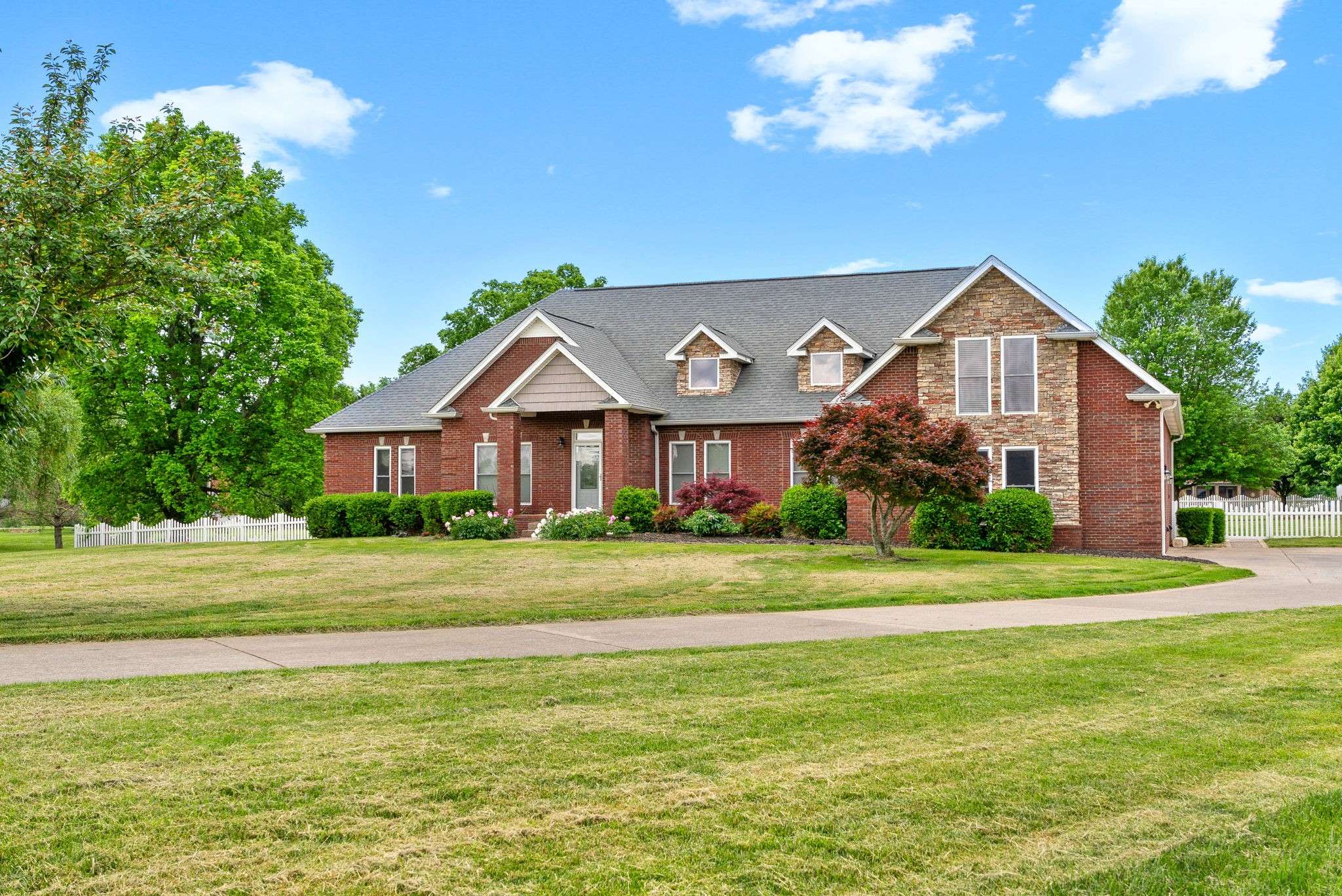 Clarksville, TN 37043,476 Maxshire Ct