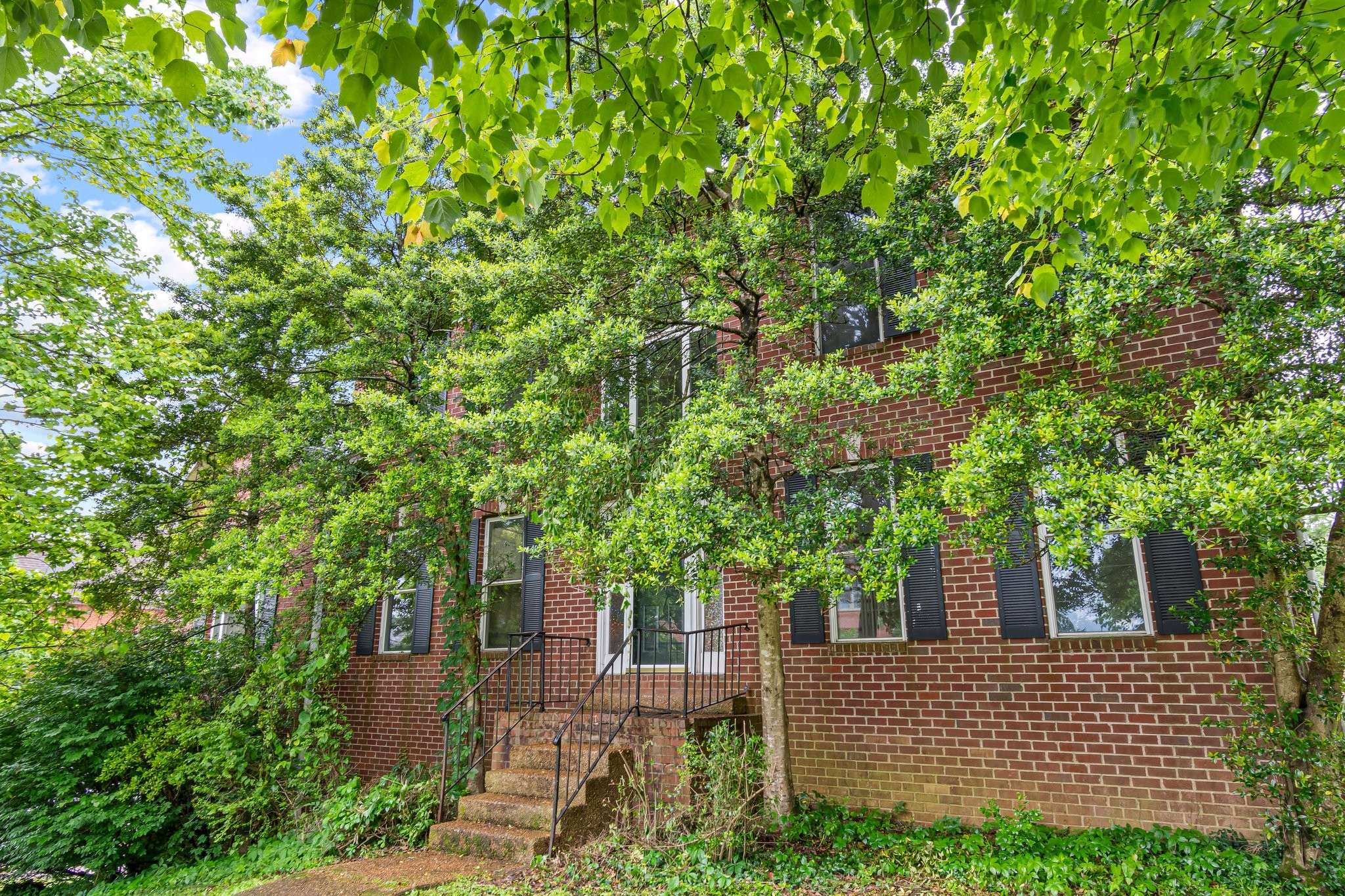 Nashville, TN 37221,901 Bridgewater Ct