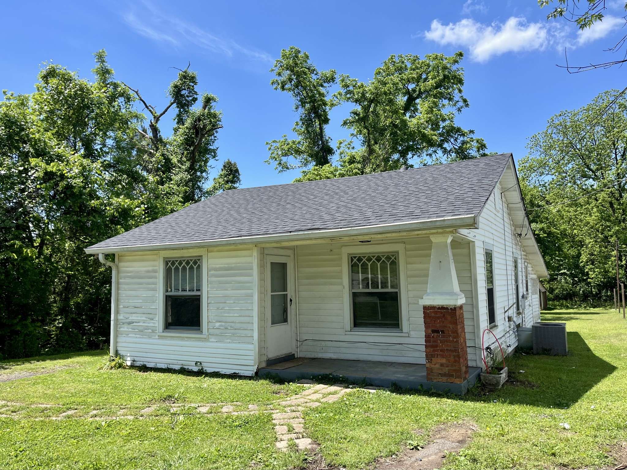 Madison, TN 37115,1538 Neelys Bend Rd