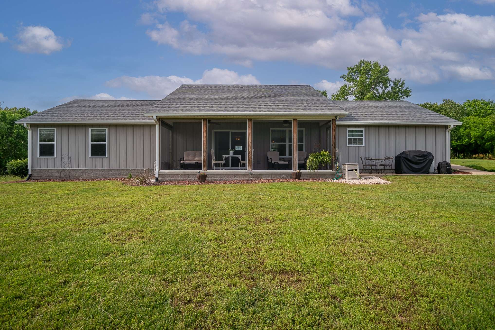 Lawrenceburg, TN 38464,232 Rayann Dr