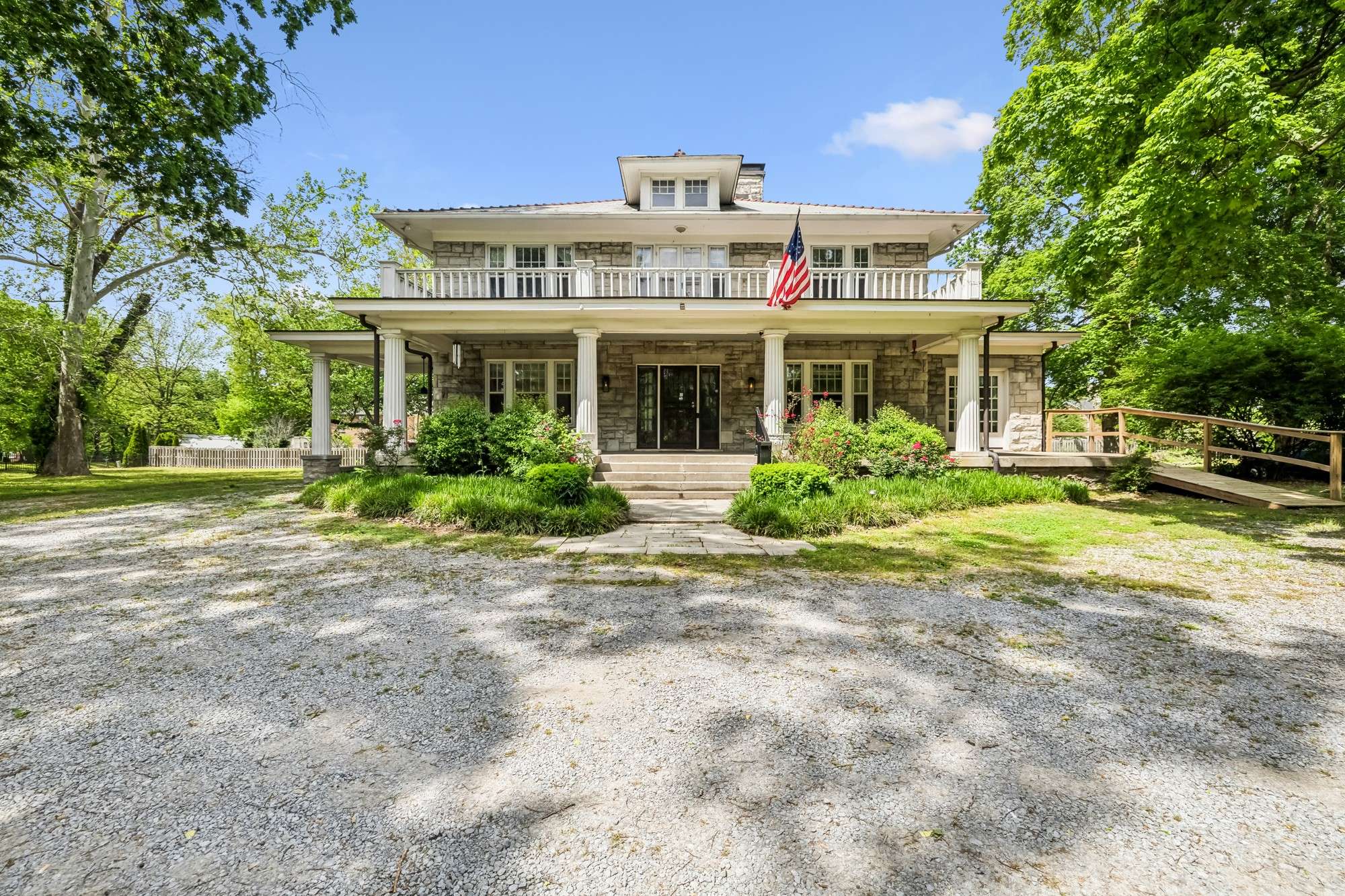 Nashville, TN 37214,115 Cottage Ln