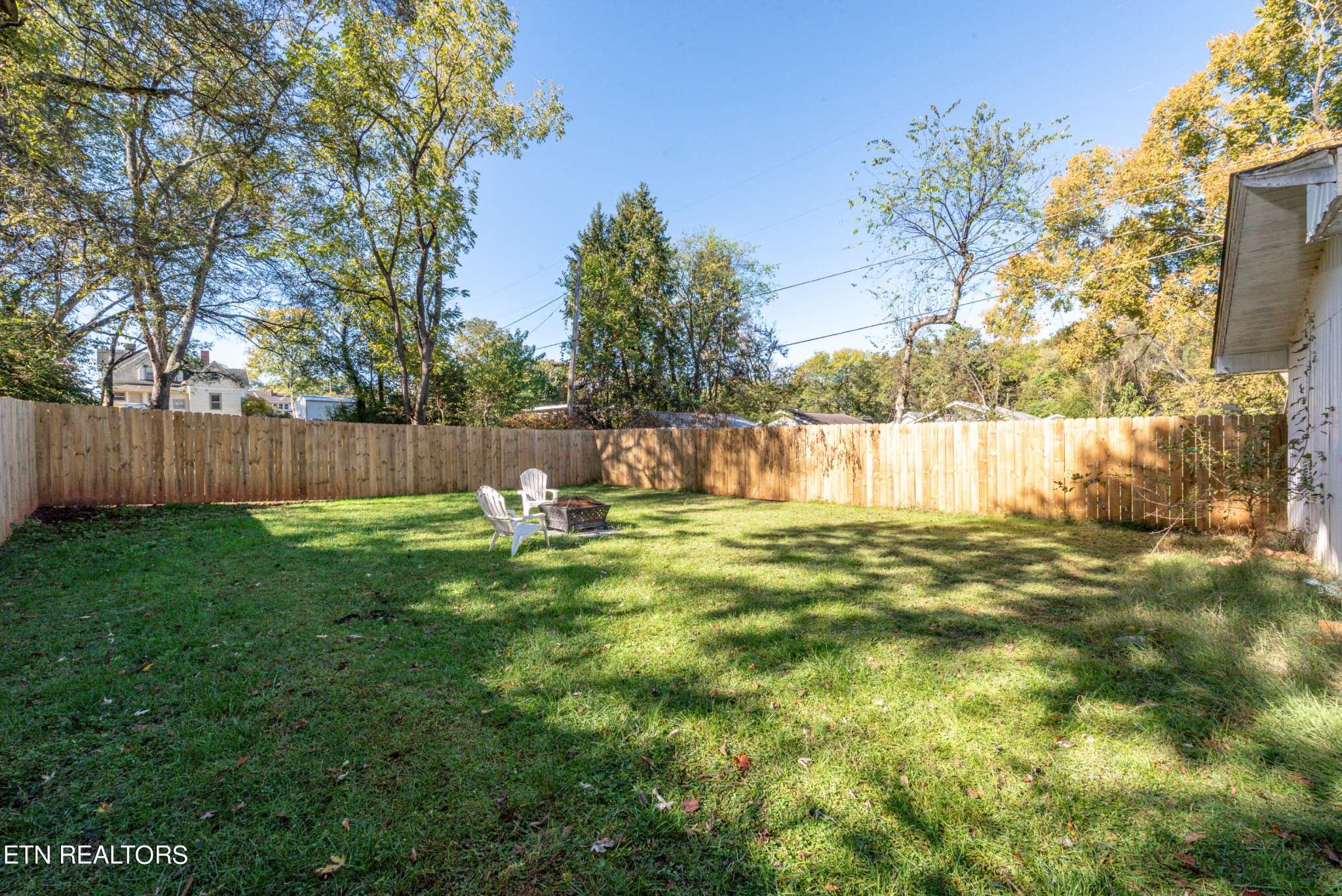 Maryville, TN 37803,211 S Cedar St