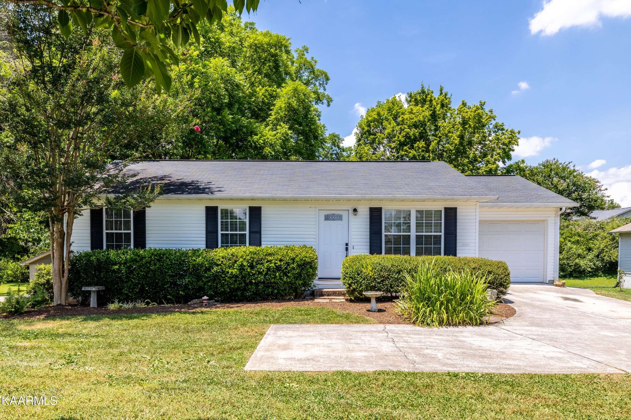 Maryville, TN 37803,927 Grandview Drive