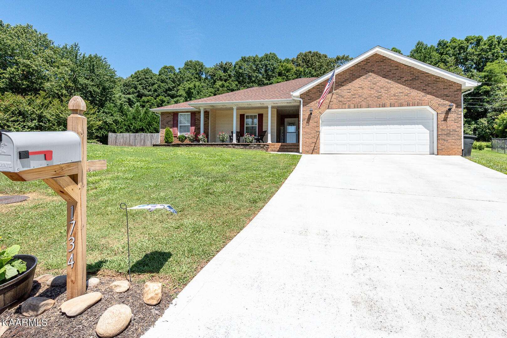 Knoxville, TN 37920,1734 Haley Glenn Lane