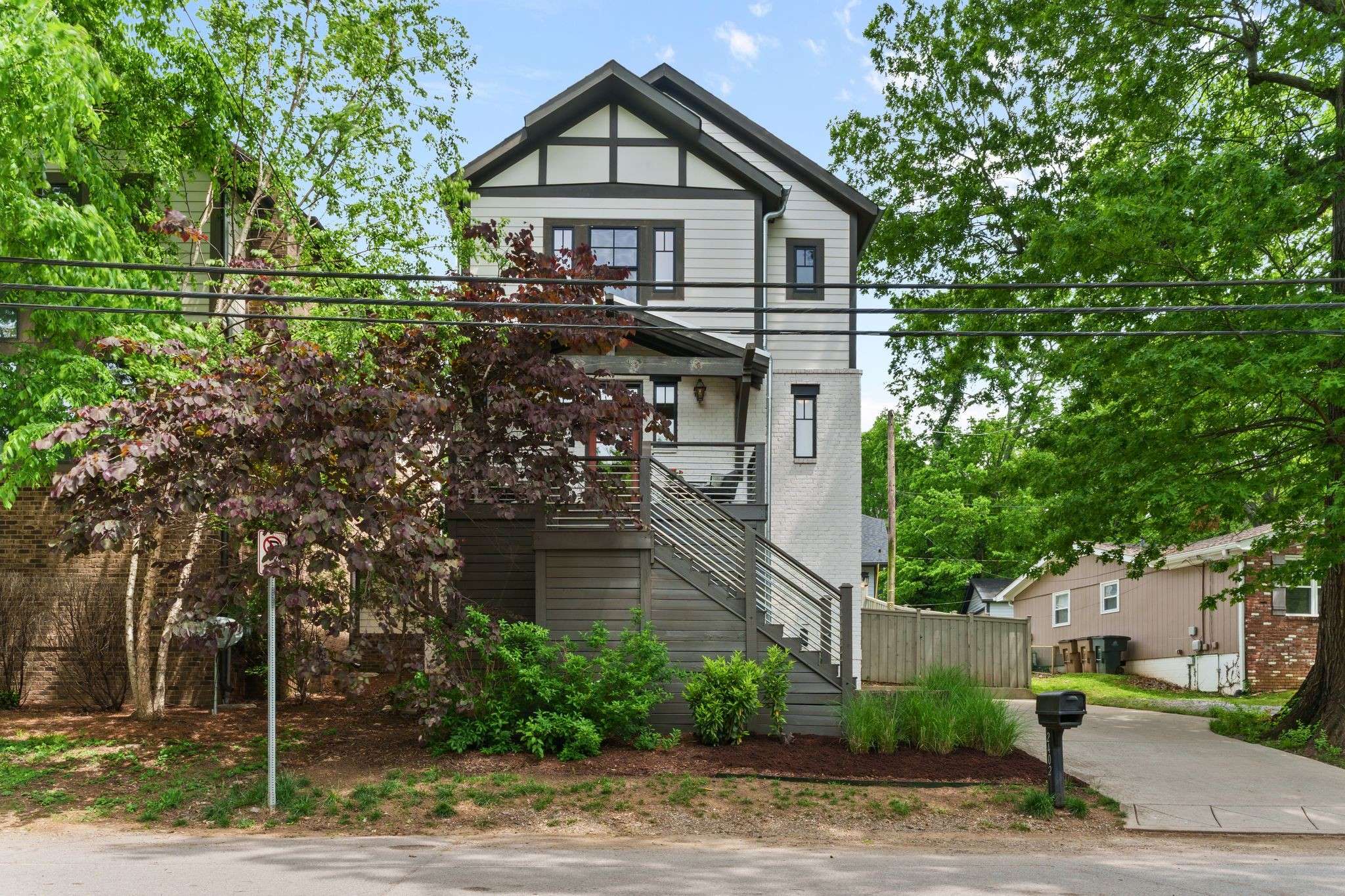 Nashville, TN 37204,2402 Vaulx Ln
