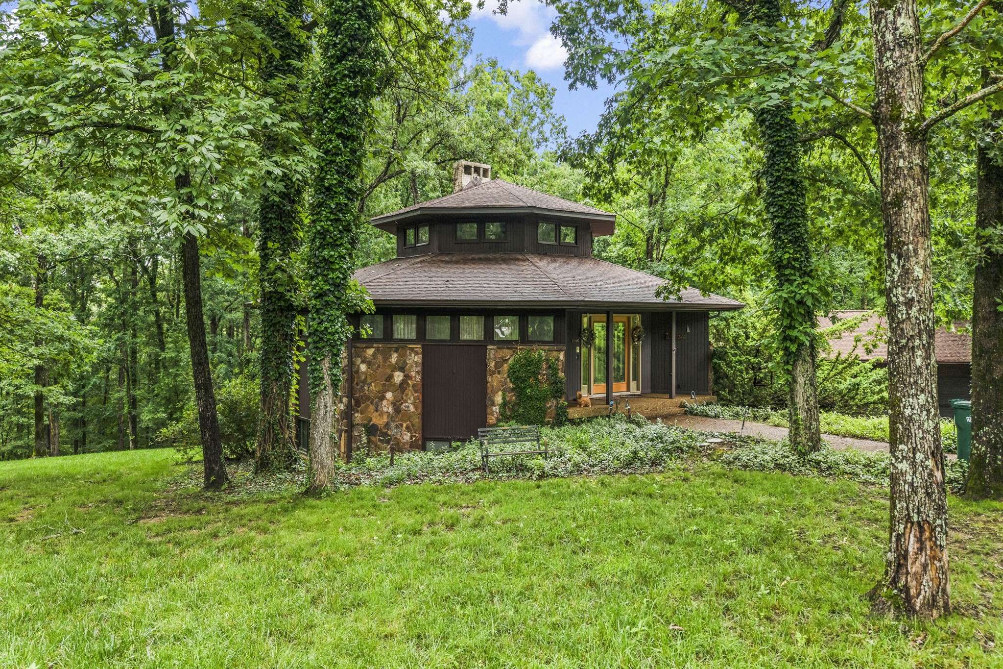 Waverly, TN 37185,307 Dogwood Cir