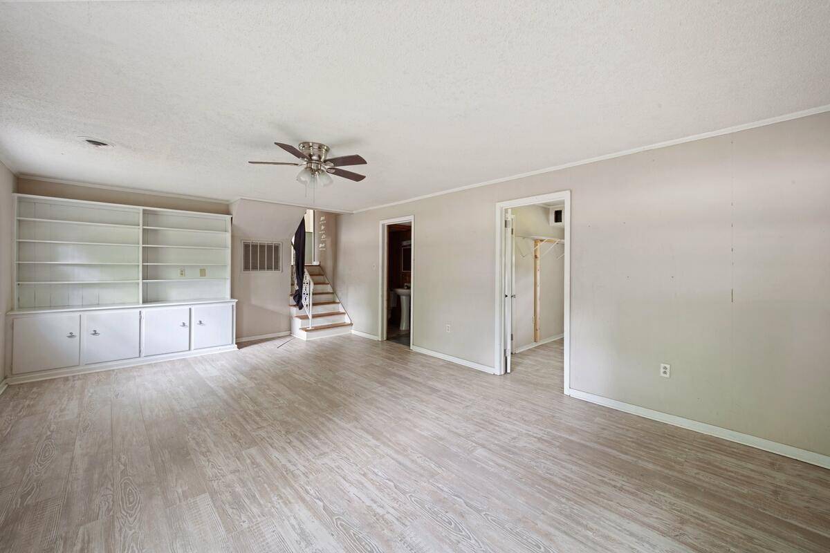 Jackson, TN 38301,60 Villa DR