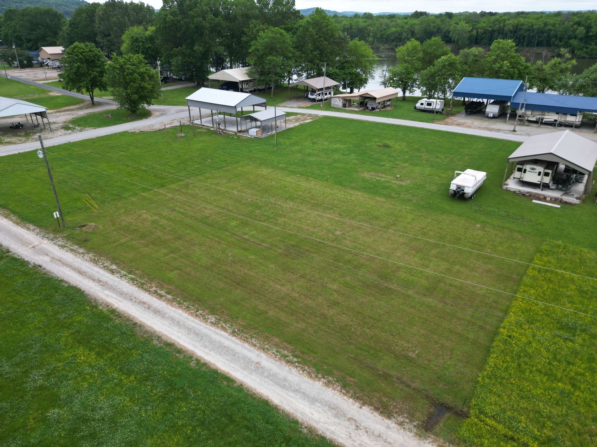 Clifton, TN 38425,0 Jett Drive