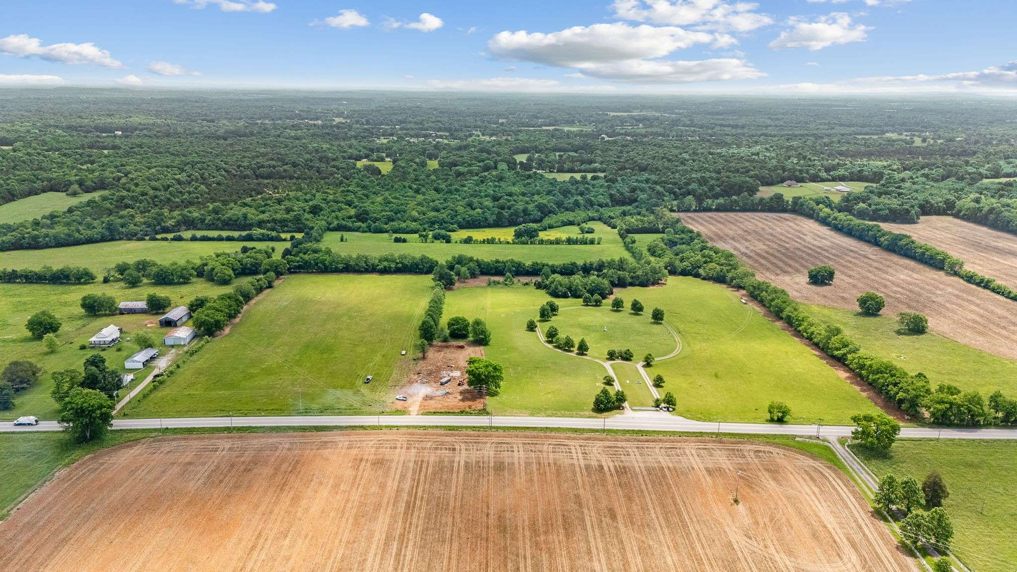 Lewisburg, TN 37091,3077 Nashville Hwy