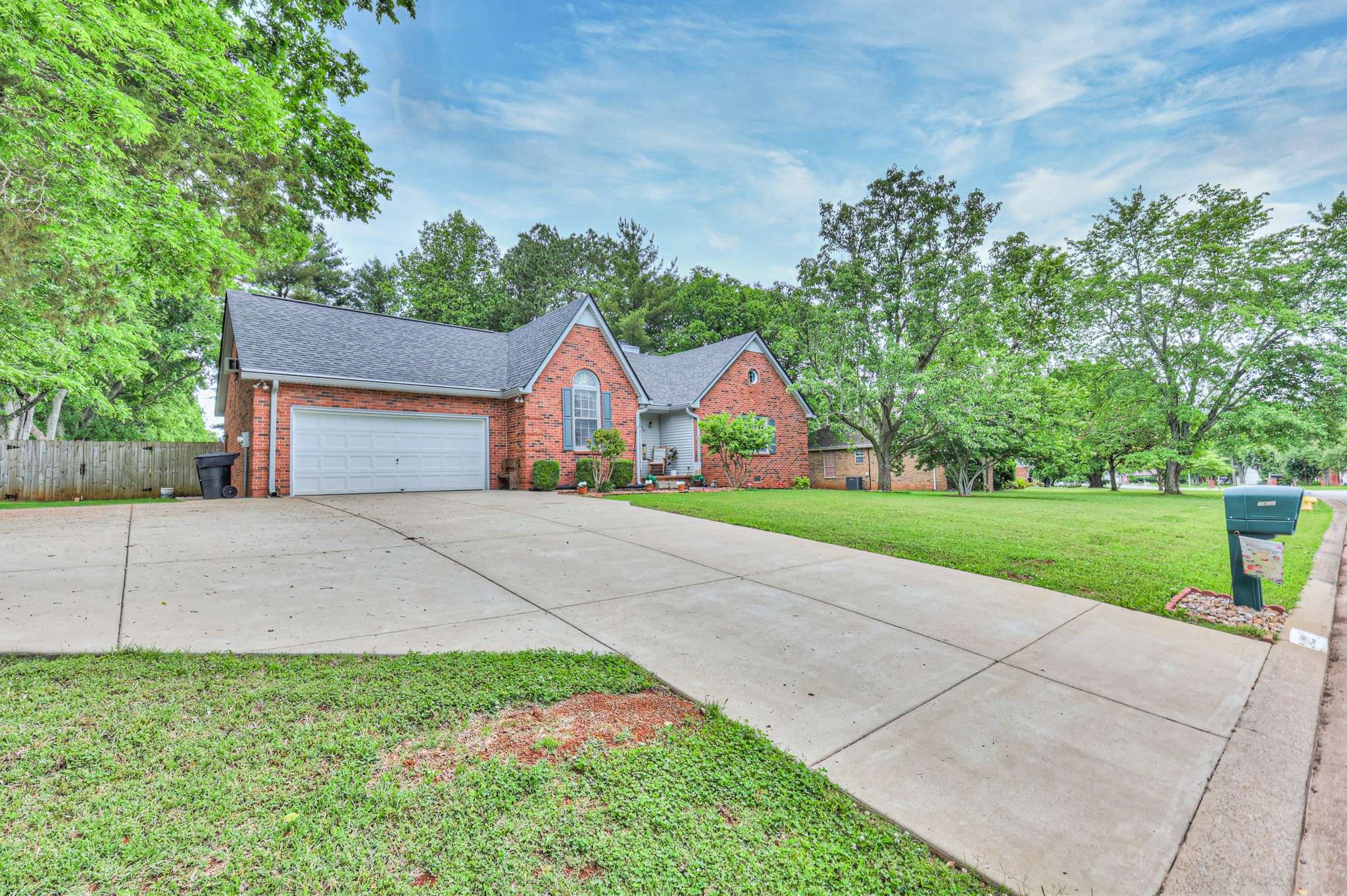 Murfreesboro, TN 37128,2422 Windemere Dr