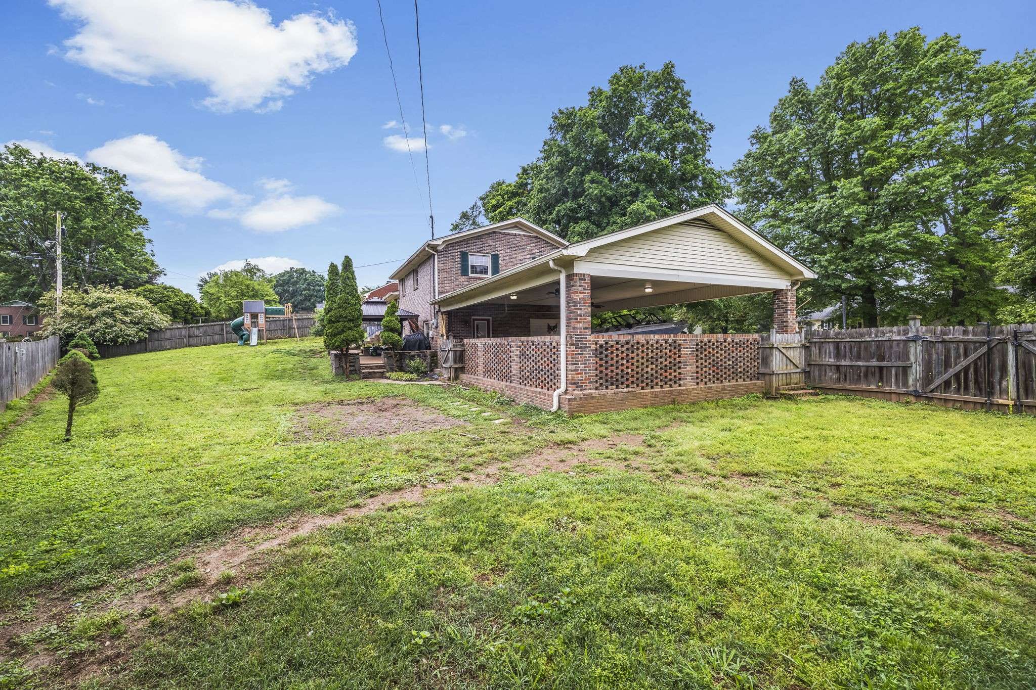 Columbia, TN 38401,900 Camellia Dr