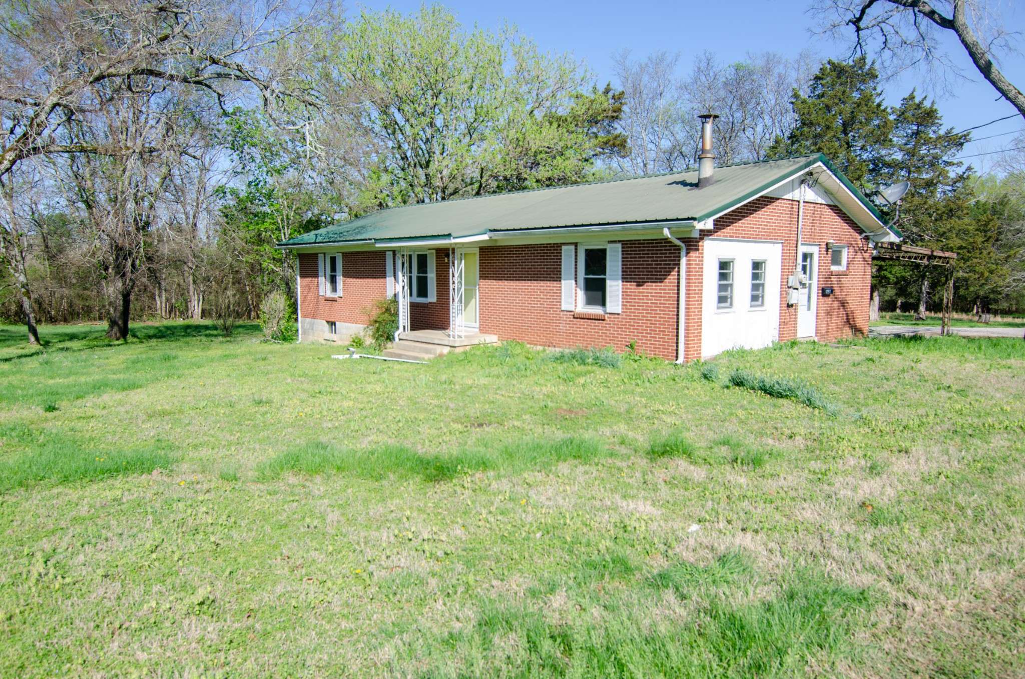 Columbia, TN 38401,1757 Bear Creek Pike