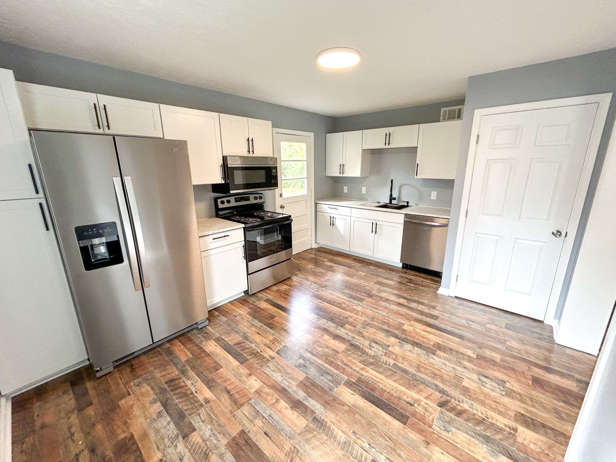 Paris, TN 38242,727 Powell St