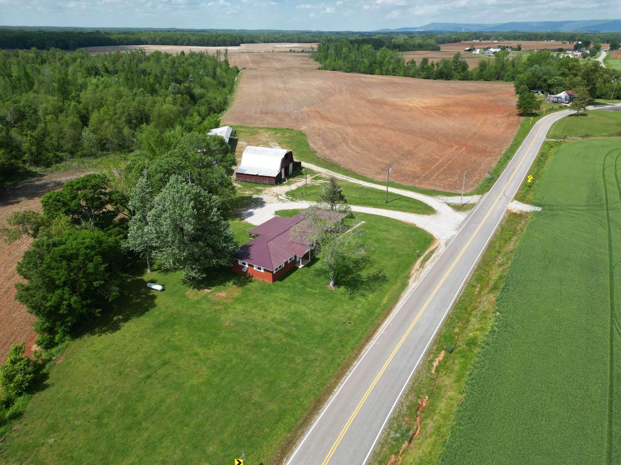 Decherd, TN 37324,3211 Gum Creek Rd