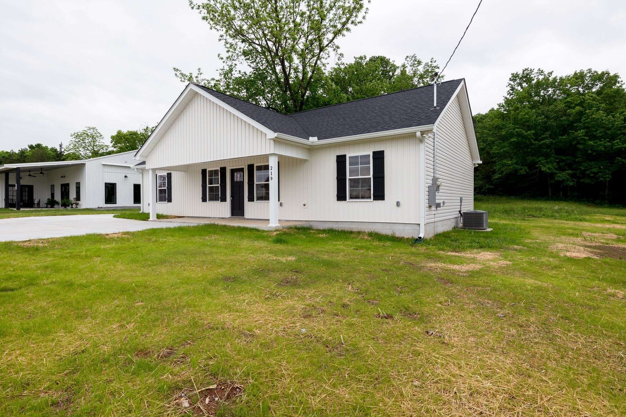 Shelbyville, TN 37160,219 Coney Island Rd #S