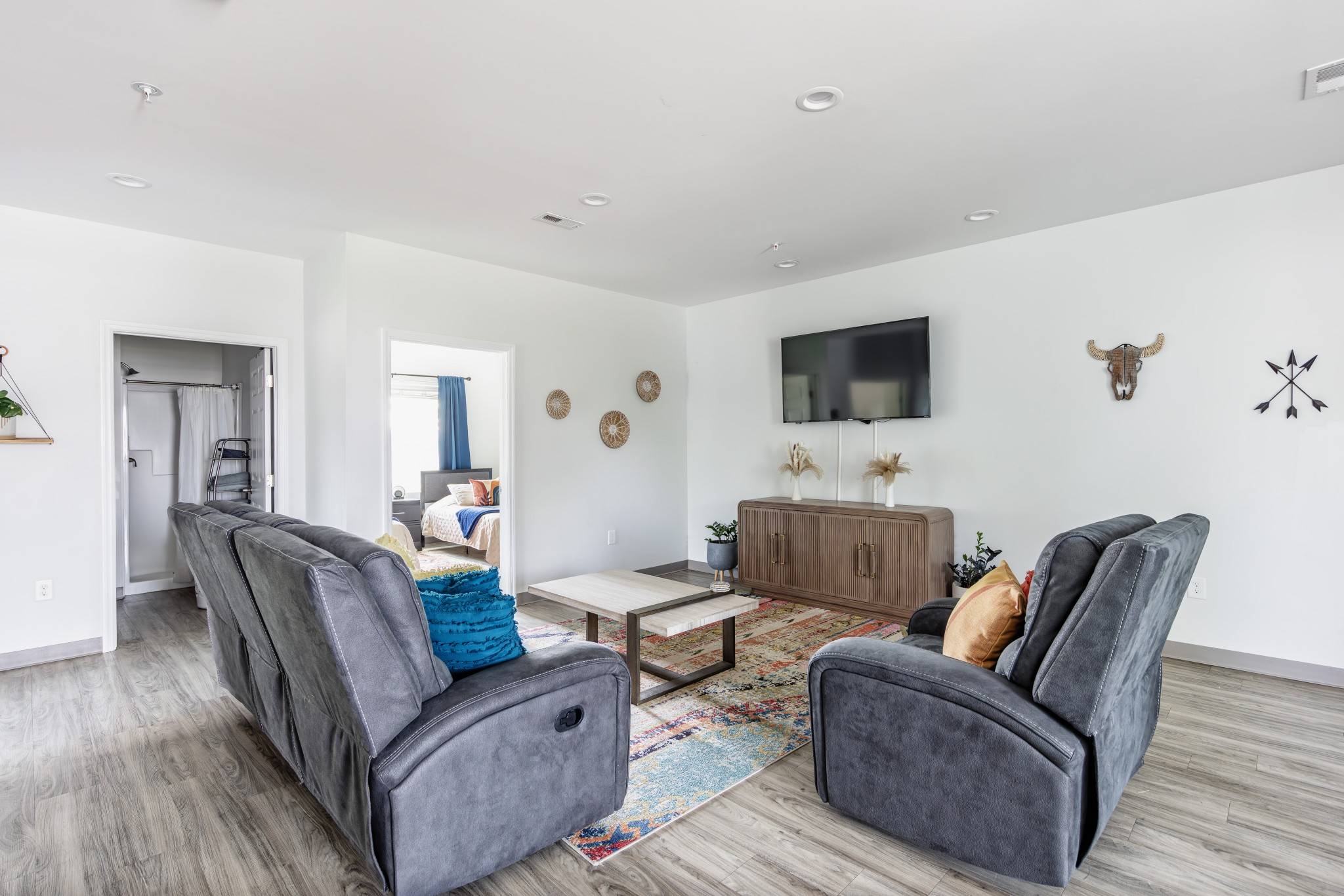 Nashville, TN 37206,941 Main St #207