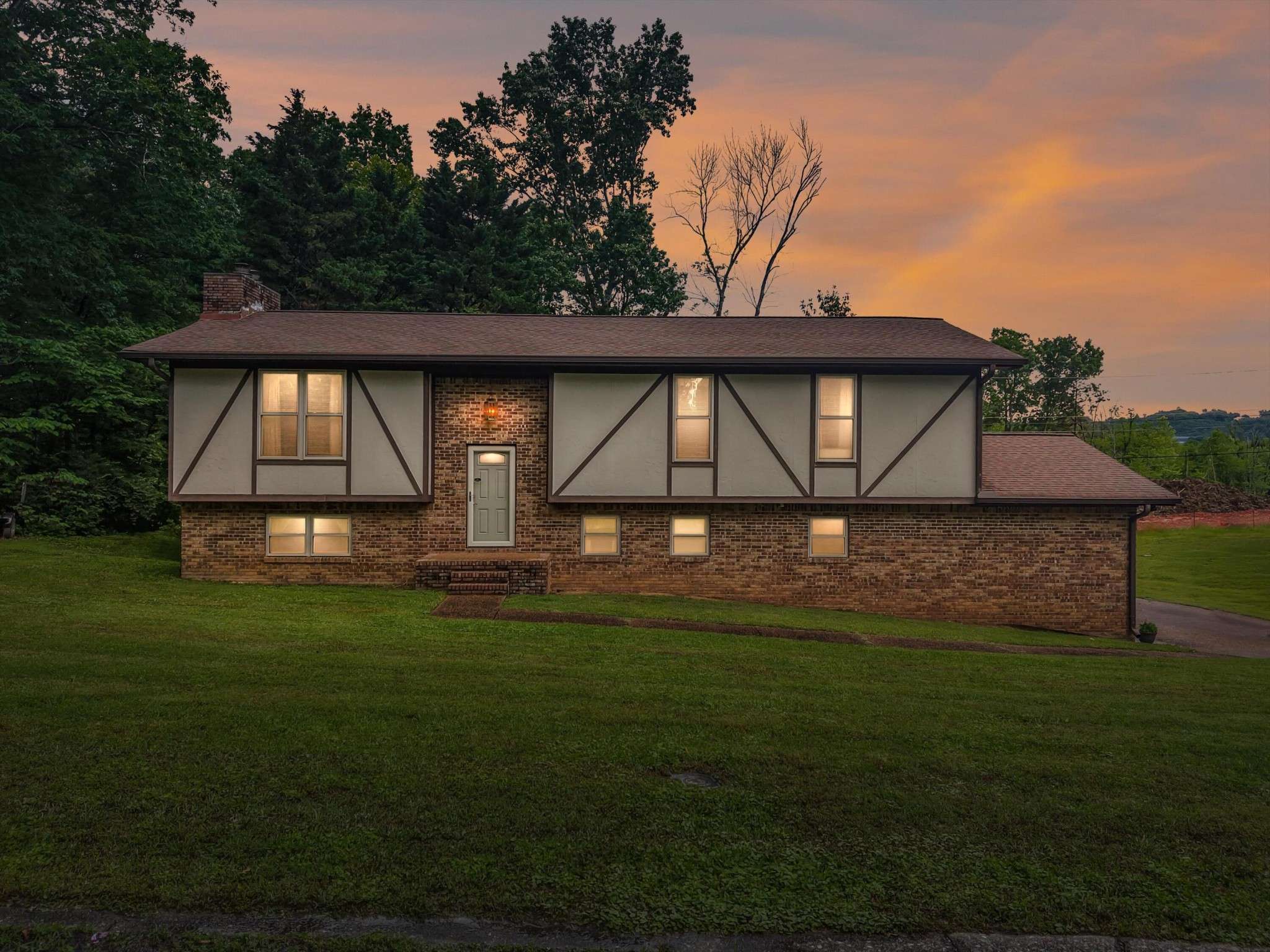 Chattanooga, TN 37421,7470 Twin Brook Drive