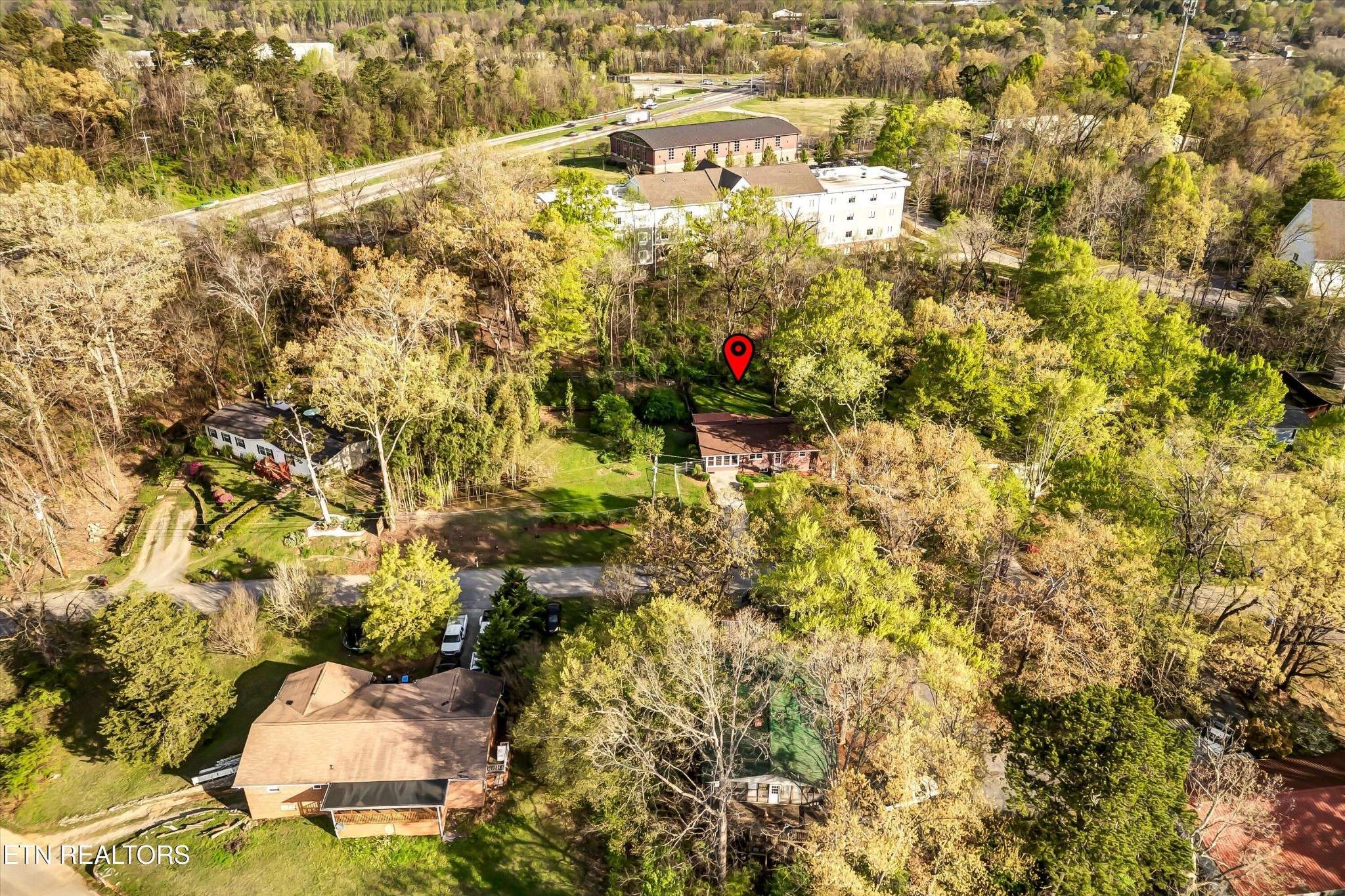 Louisville, TN 37777,4931 Island Home Rd