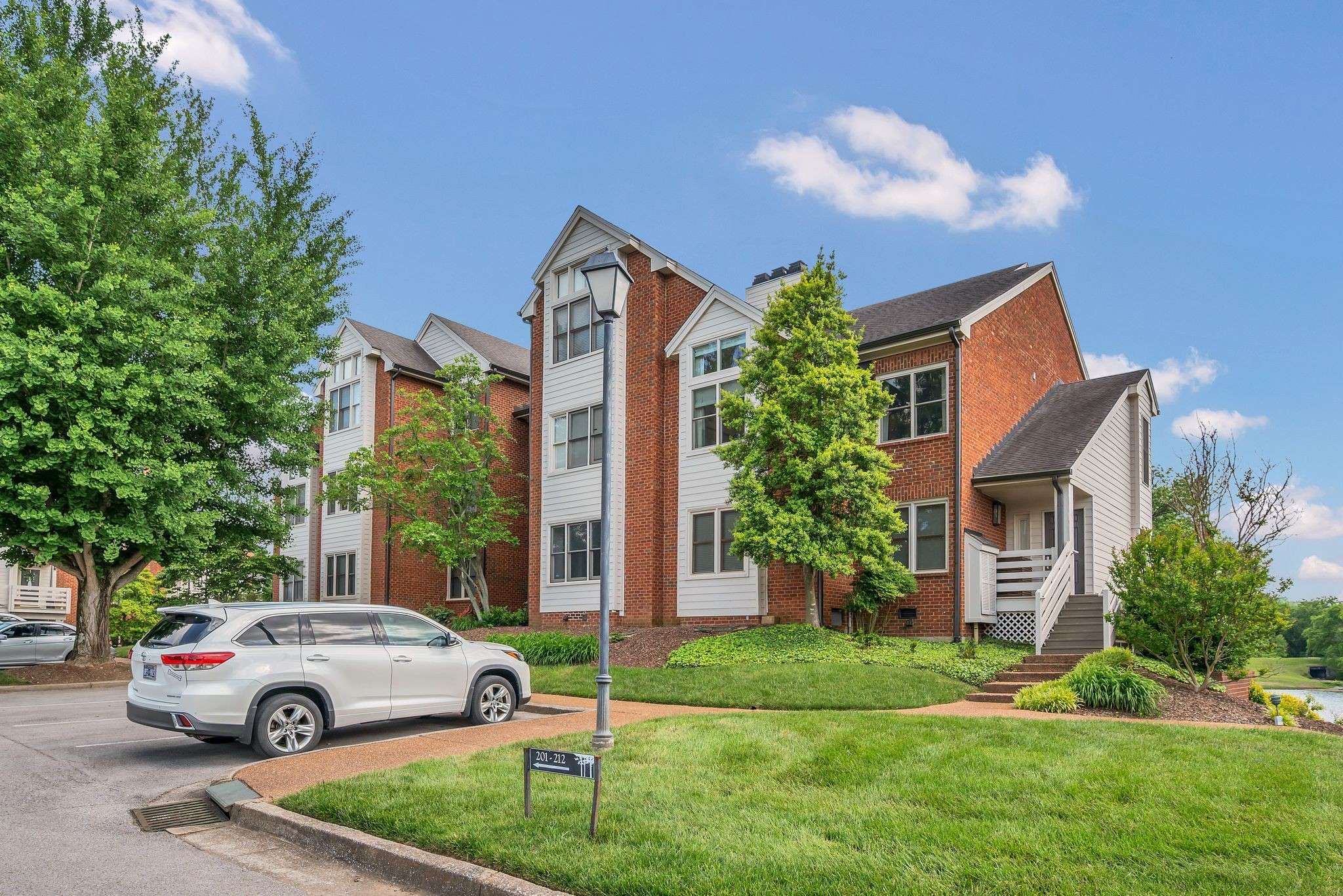 Nashville, TN 37215,211 Boxmere Pl