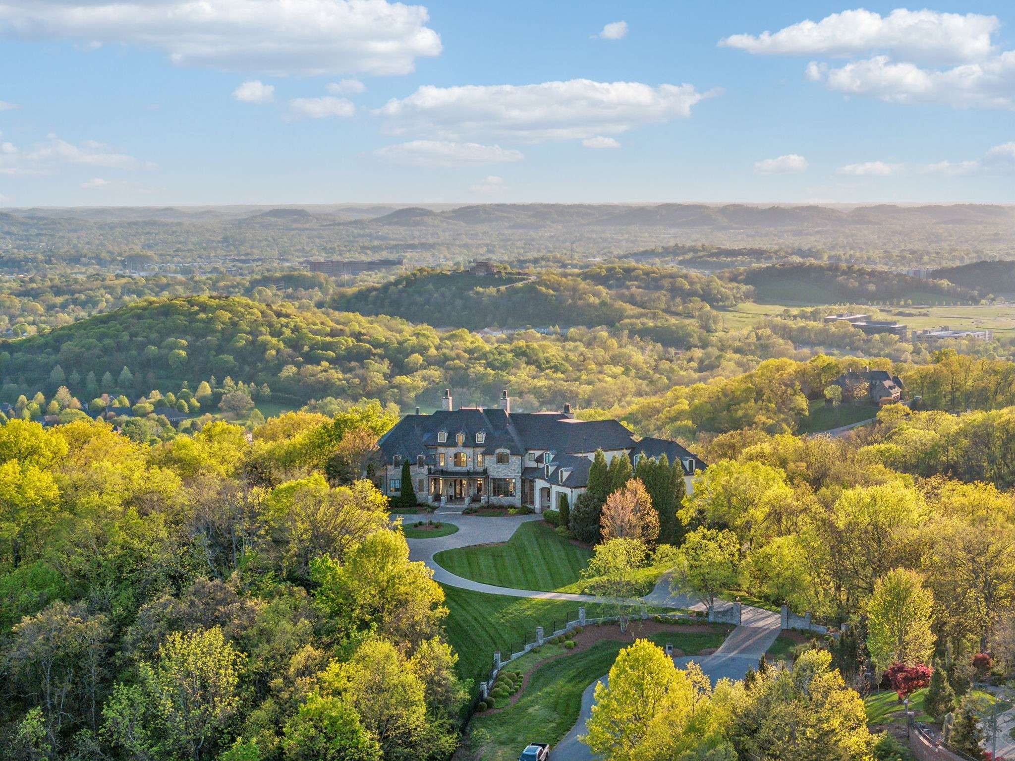 Franklin, TN 37067,513 King Richards Ct