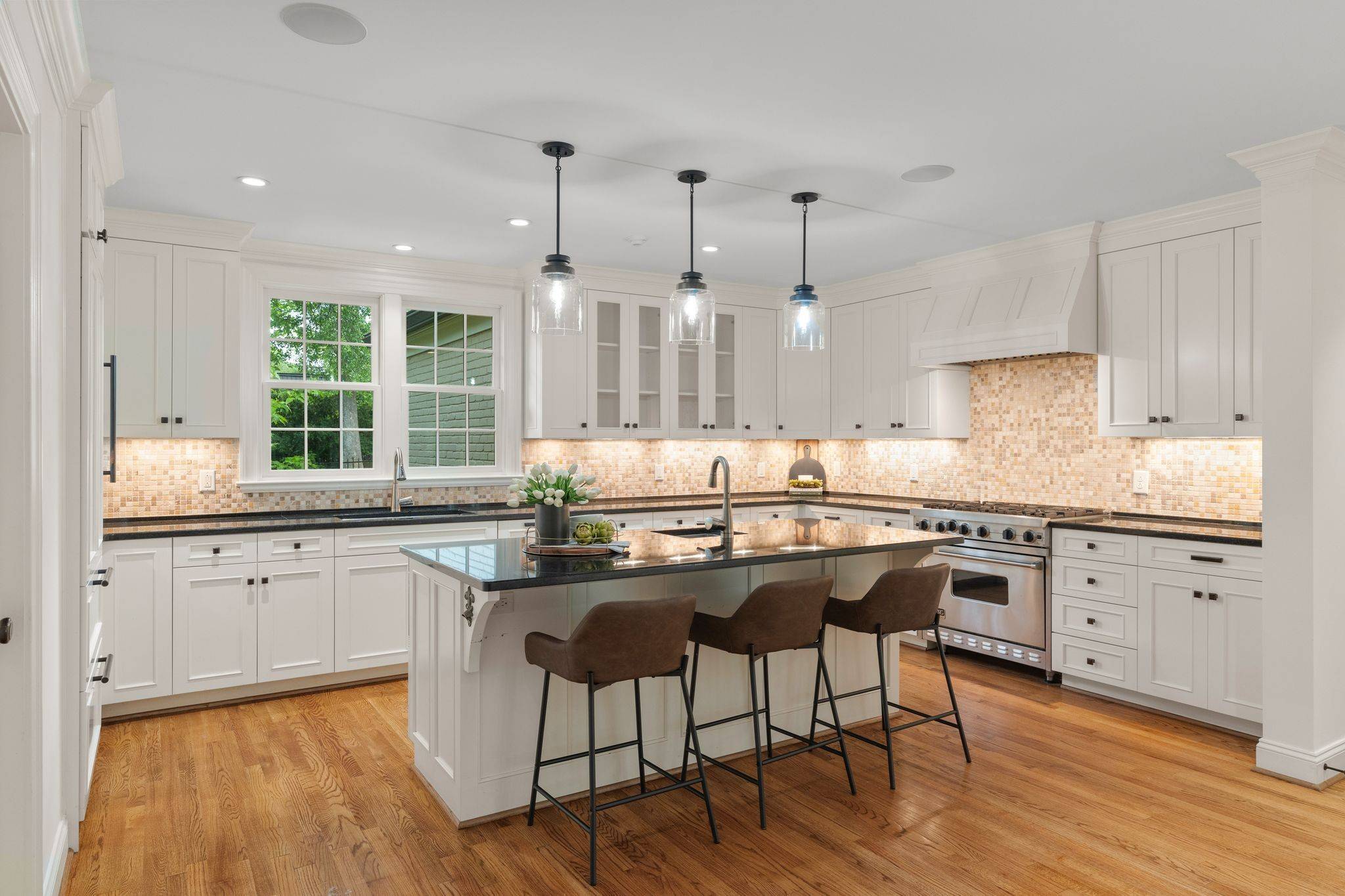 Nashville, TN 37215,601 Timber Ln