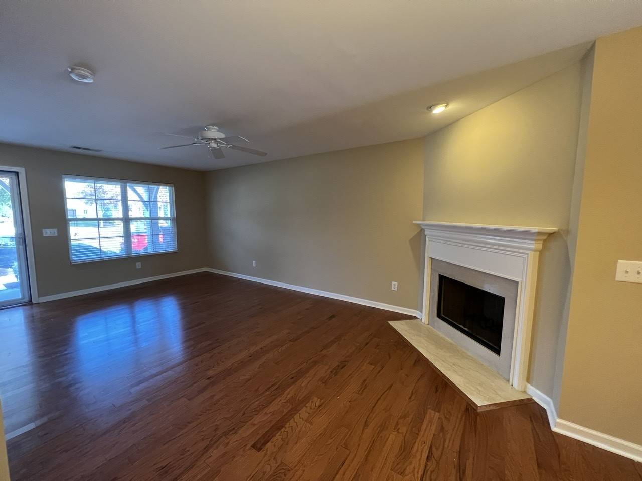 Hermitage, TN 37076,1424 Riverbrook Dr
