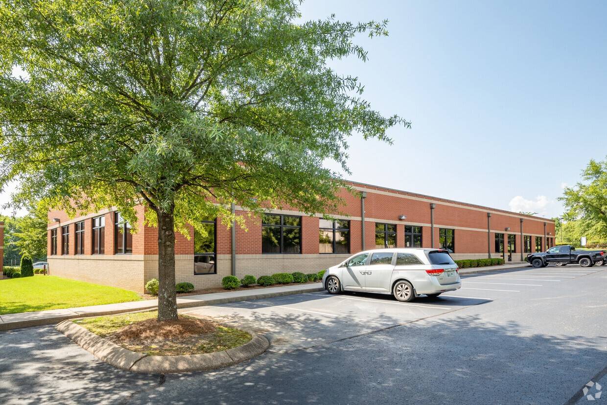 Nashville, TN 37207,213 W Maplewood Ln