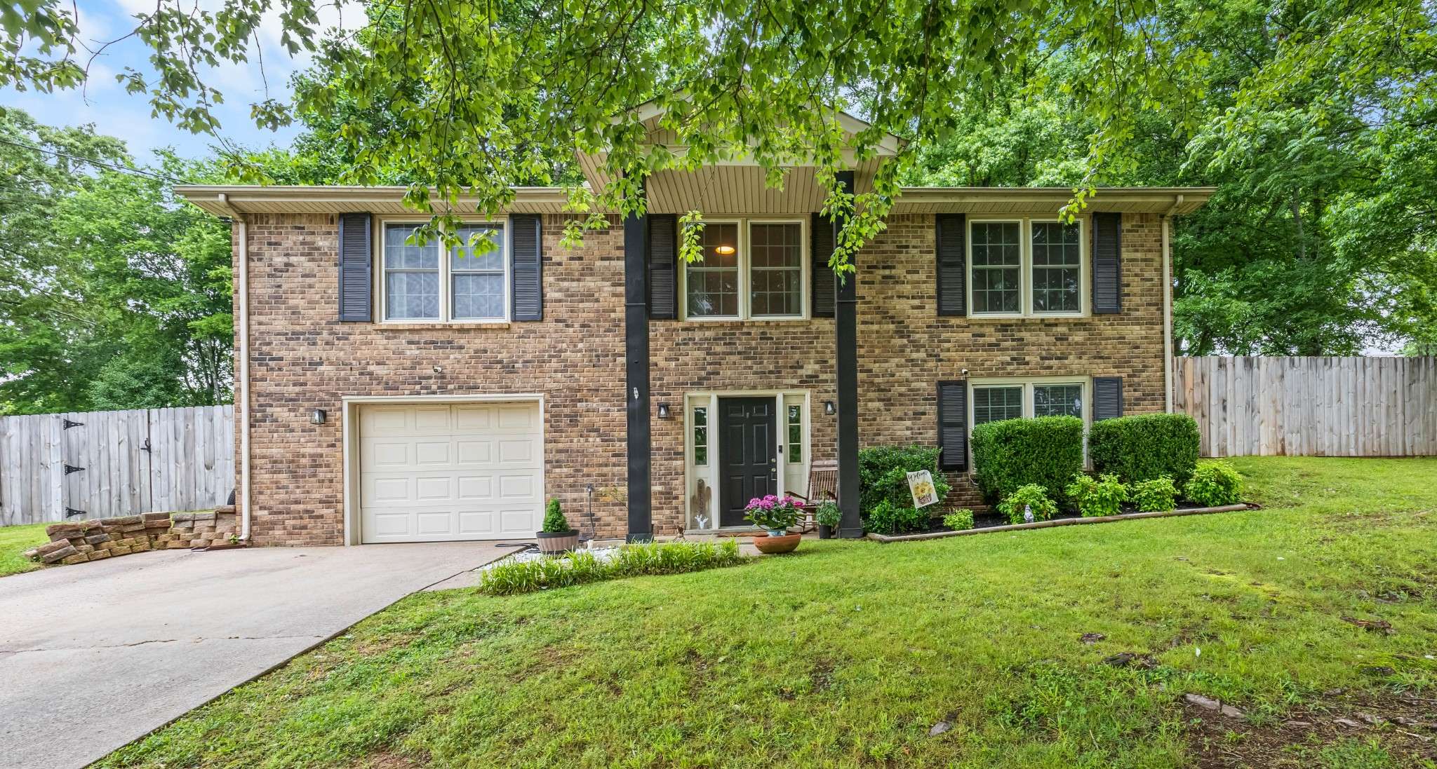 Clarksville, TN 37040,404 Warren Cir