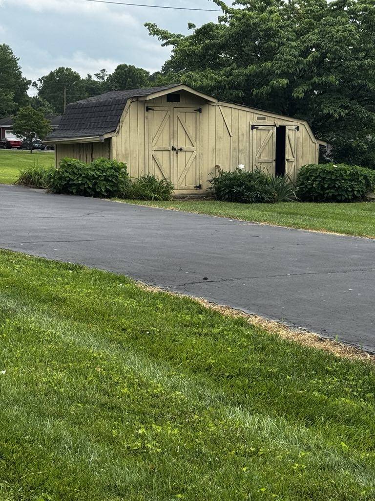 Lafayette, TN 37083,1307 Ellington Dr