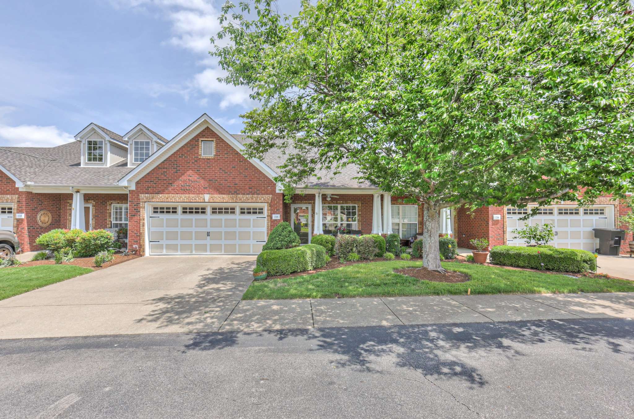 Murfreesboro, TN 37128,236 Danoher Walk