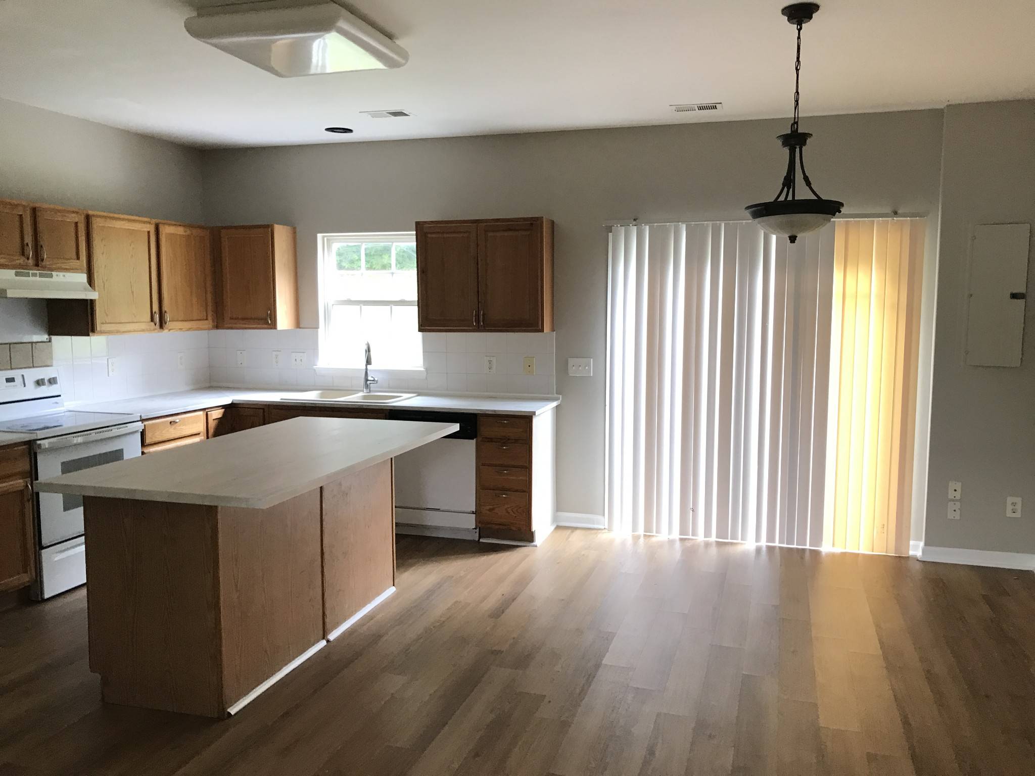 Antioch, TN 37013,5170 Hickory Hollow Pkwy #242