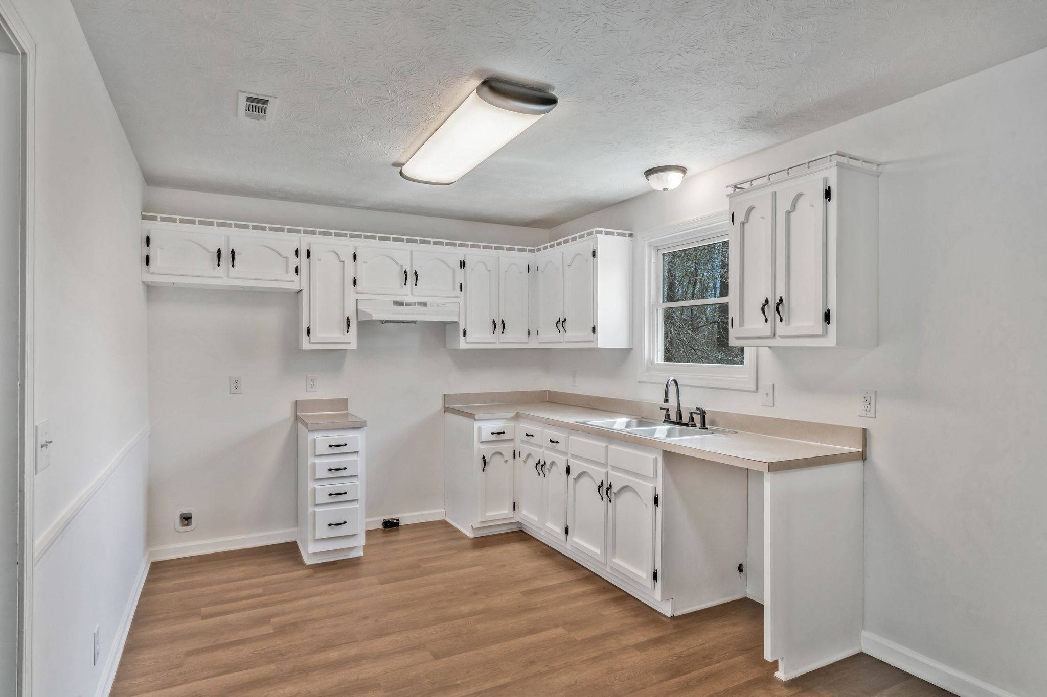 White House, TN 37188,1022 Tulip Dr