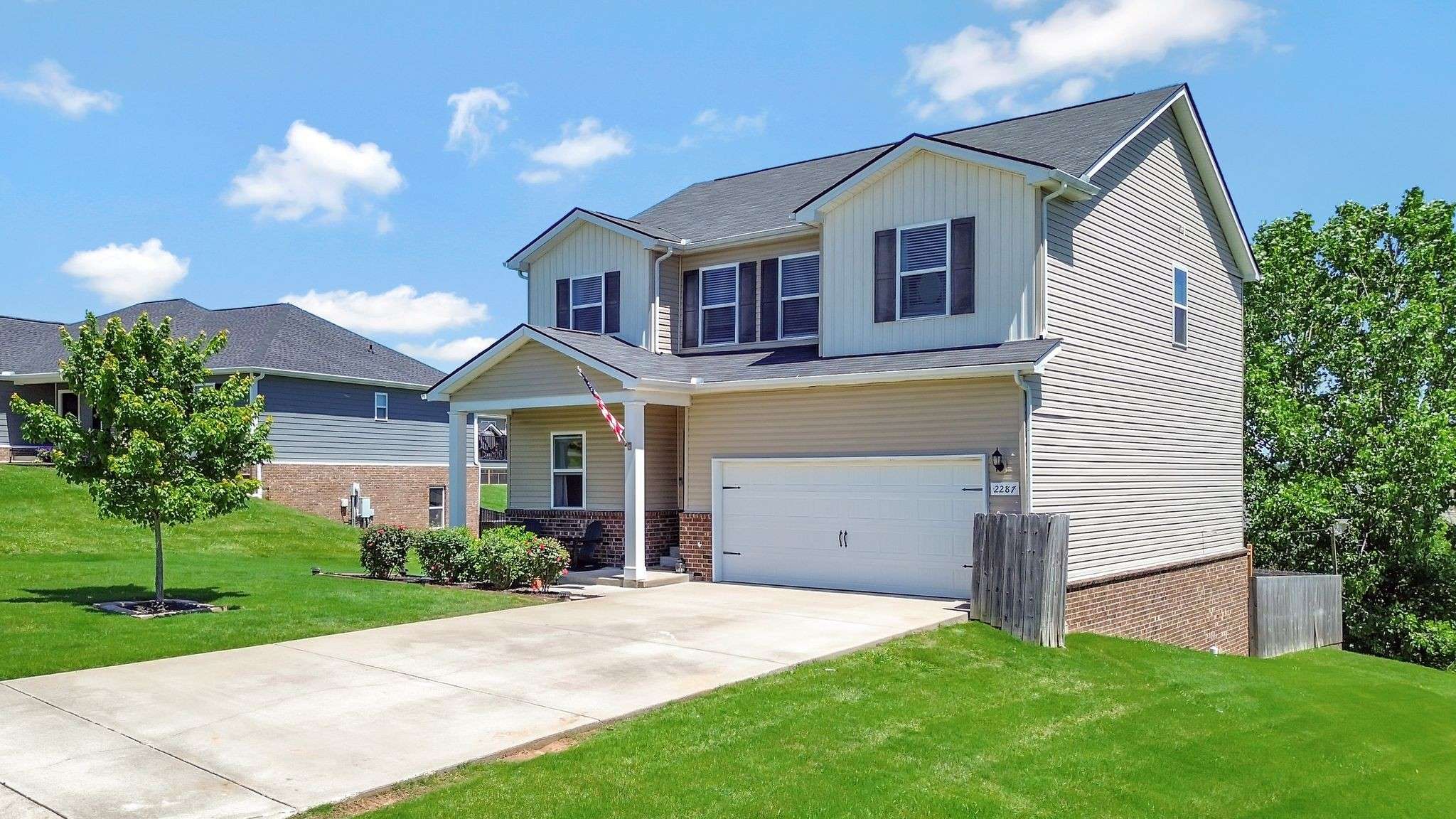 Columbia, TN 38401,2287 Honey Farm Way