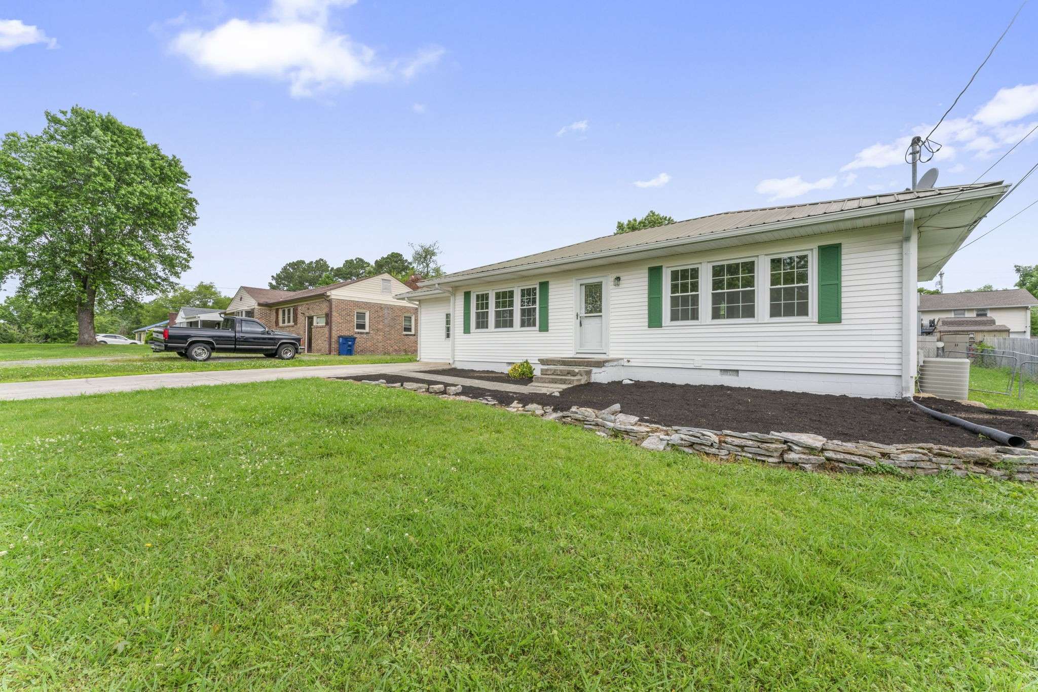 Shelbyville, TN 37160,321 Rolling Rd