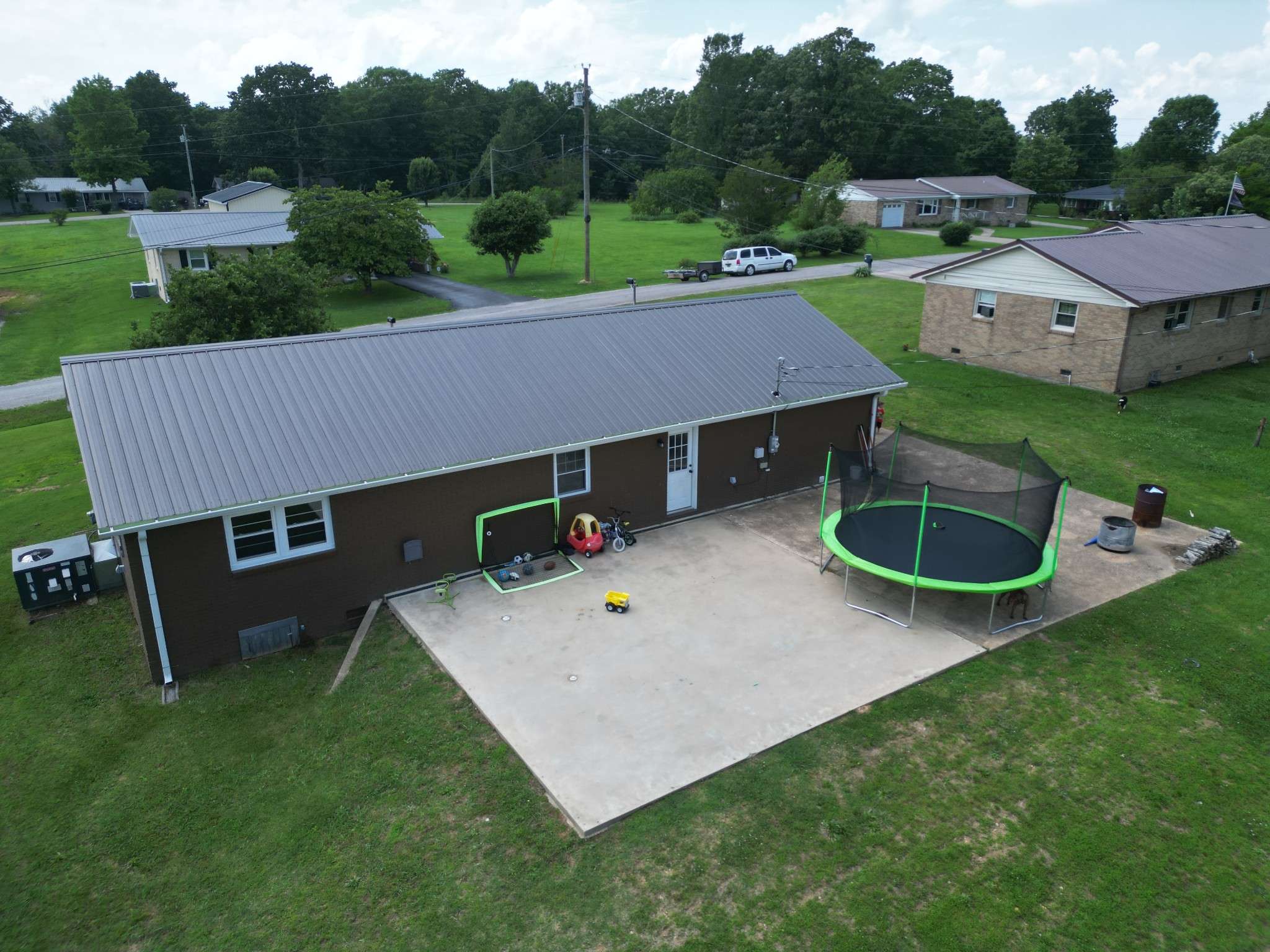 Waynesboro, TN 38485,910 Hassell Dr