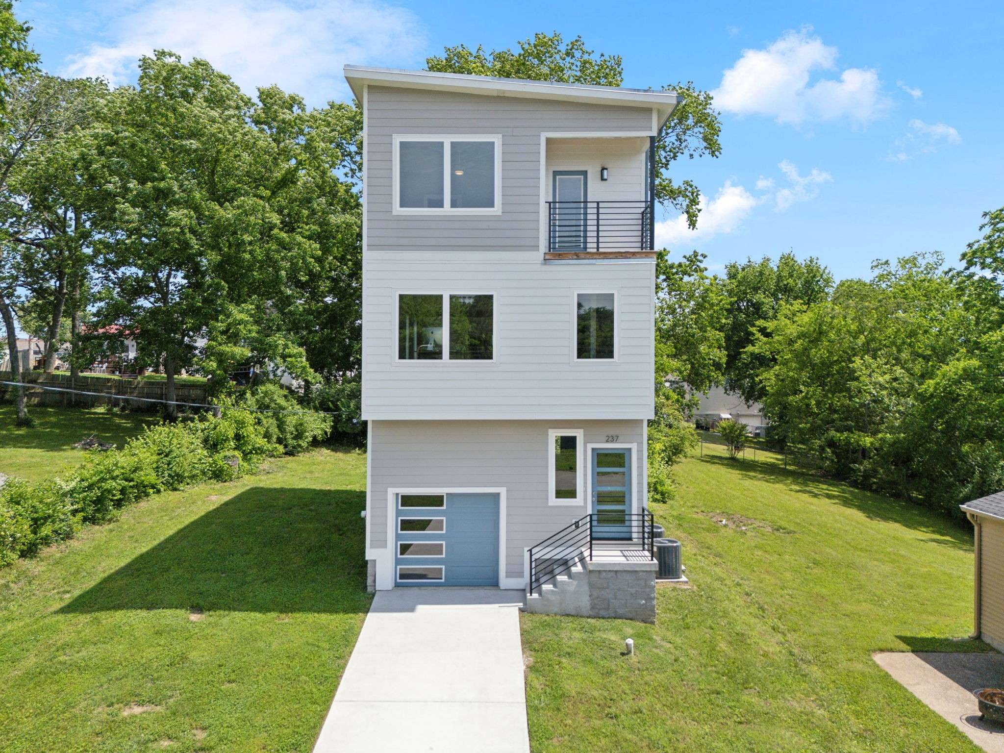 Madison, TN 37115,237 Warrior Rd
