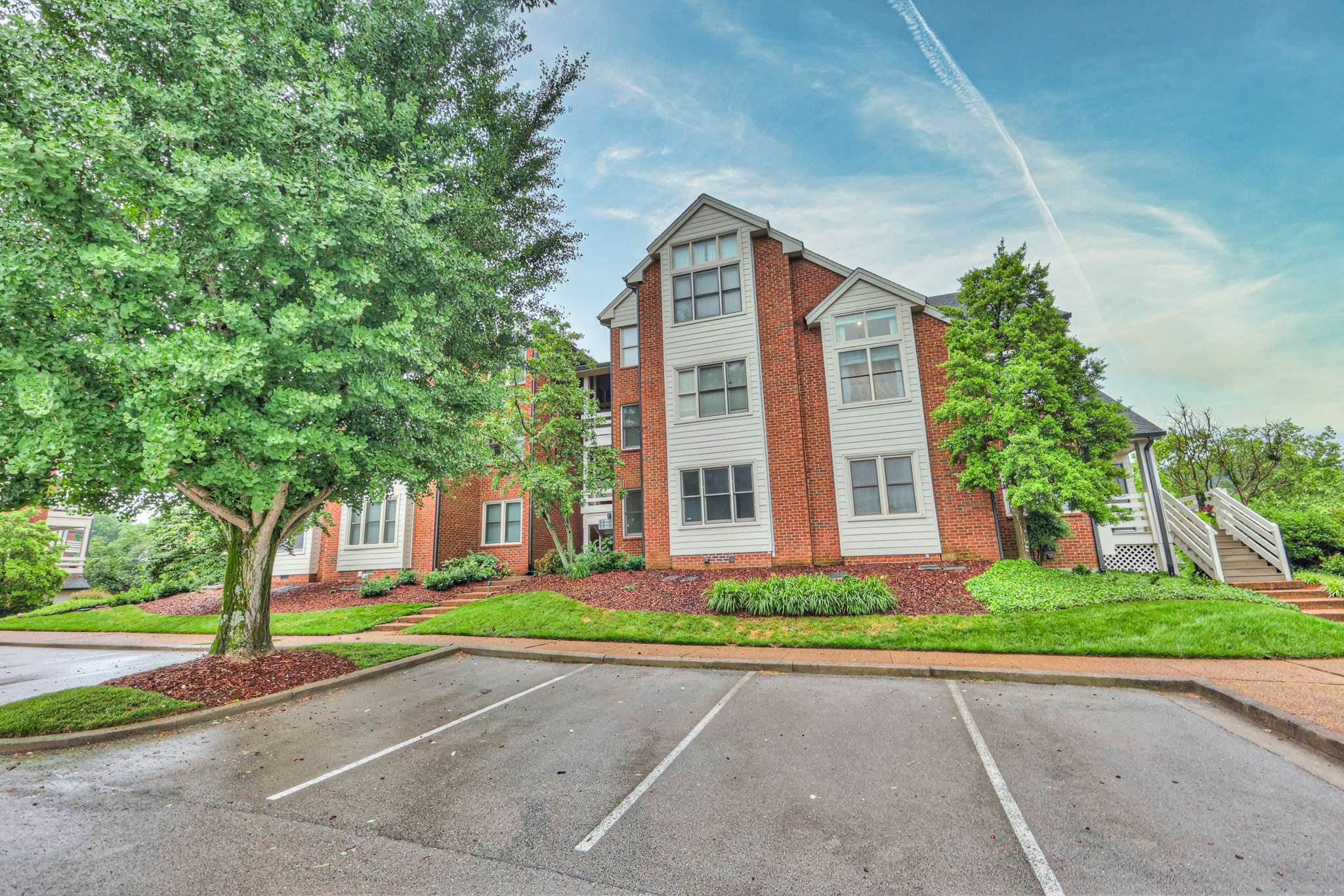 Nashville, TN 37215,202 Boxmere Pl