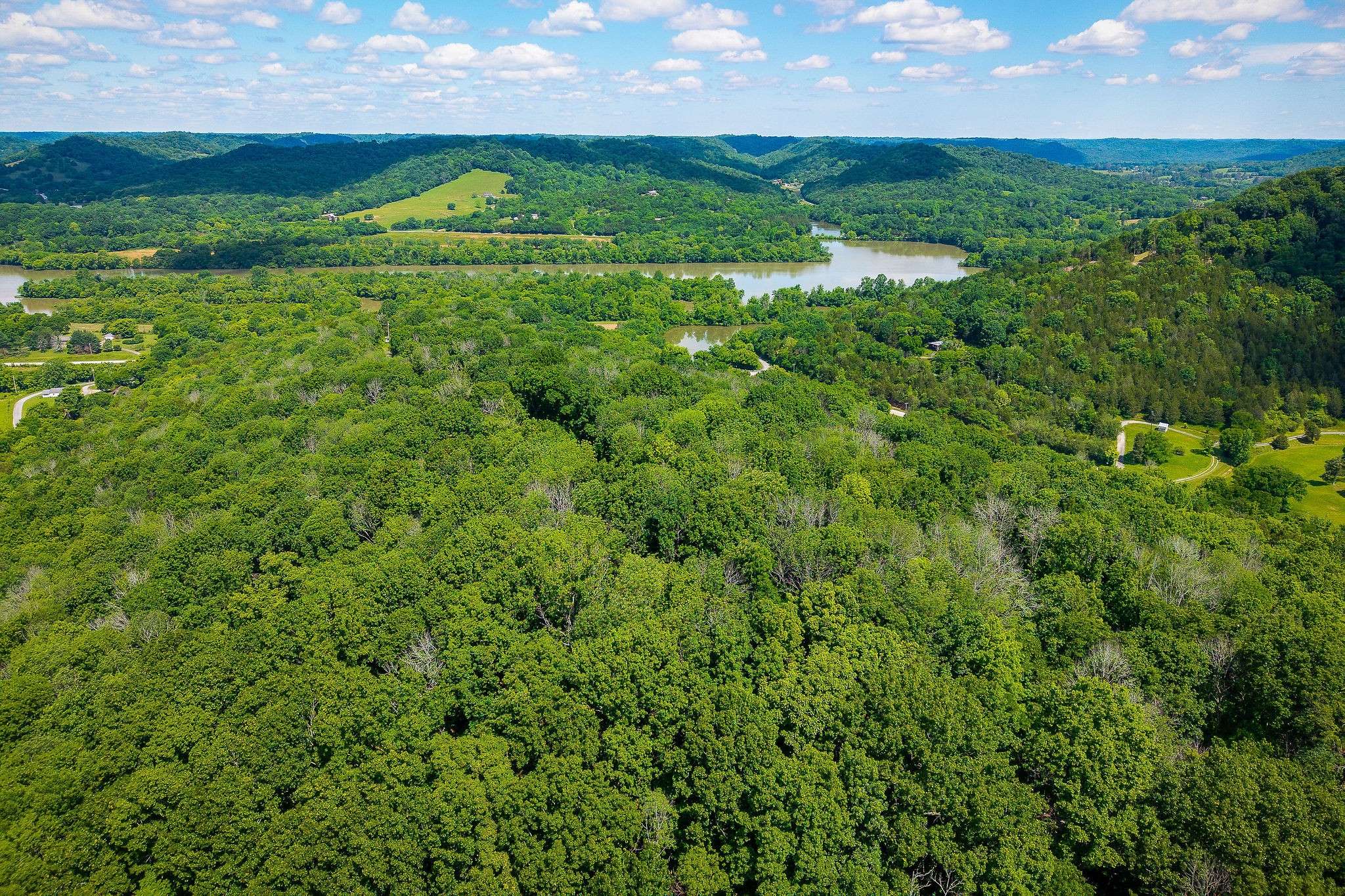 Gainesboro, TN 38562,345 Hilltop Ln