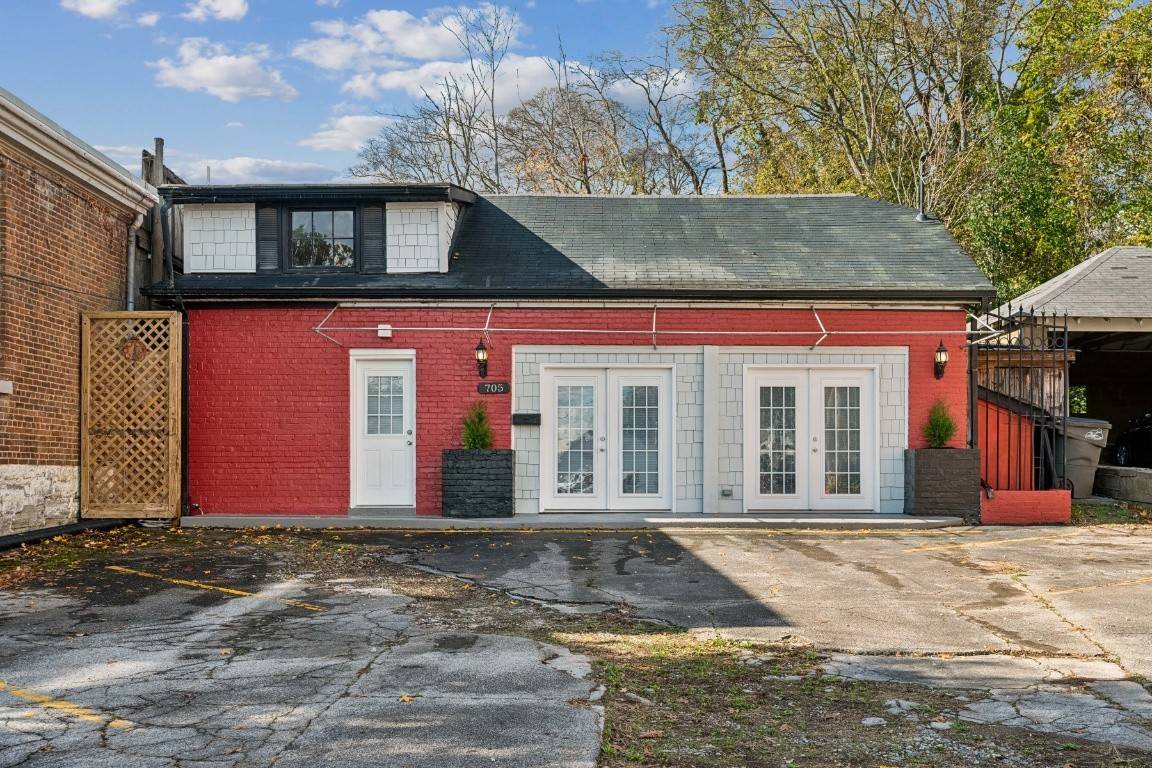 Columbia, TN 38401,705 Dunnington St