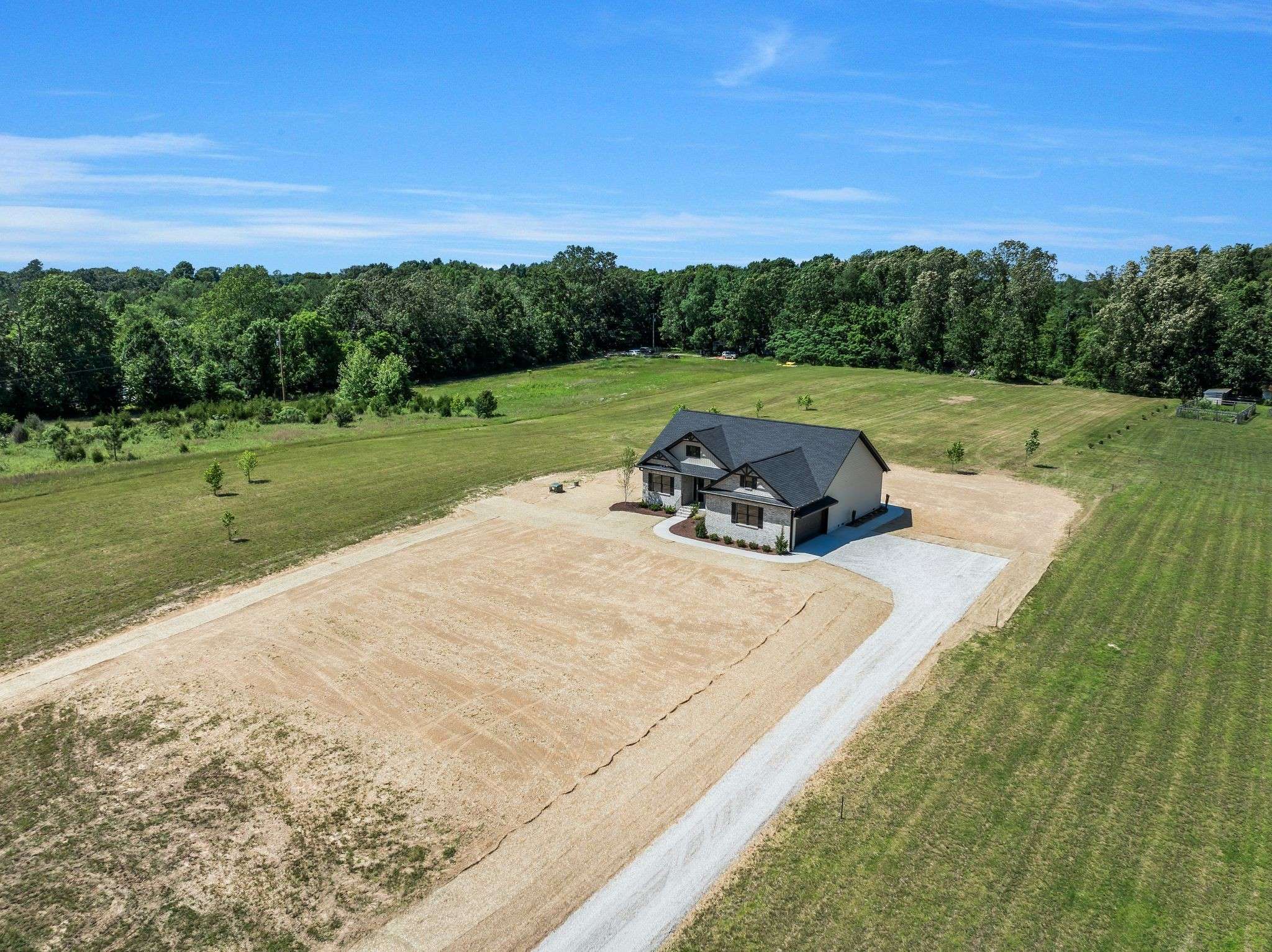 Portland, TN 37148,233 Lear Rd