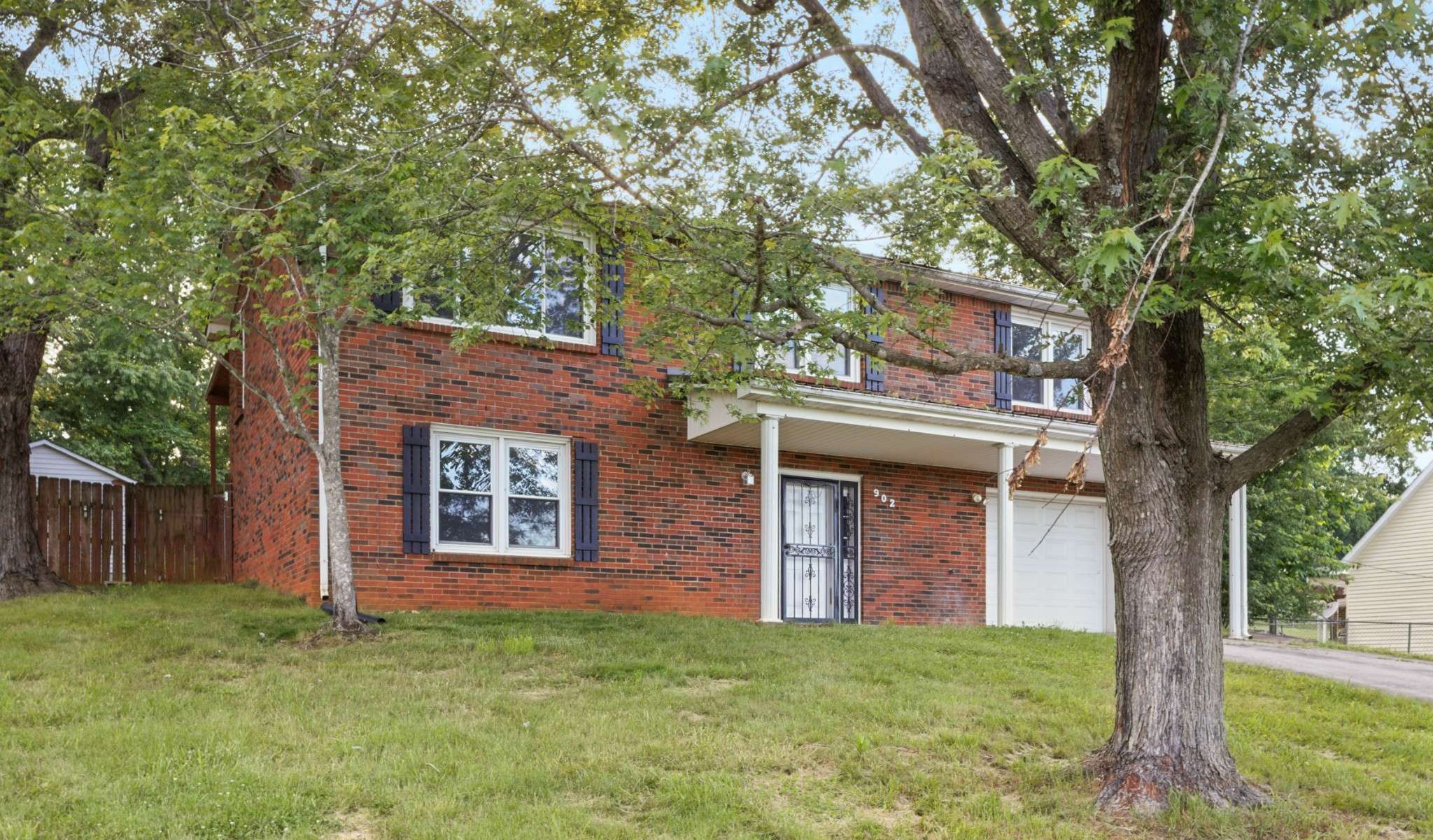 Clarksville, TN 37042,902 Dominion Dr