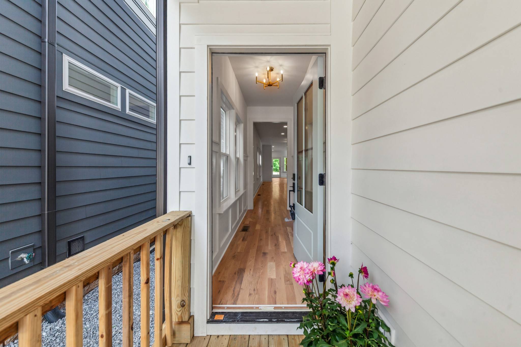 Nashville, TN 37216,2706A Bronte Ave