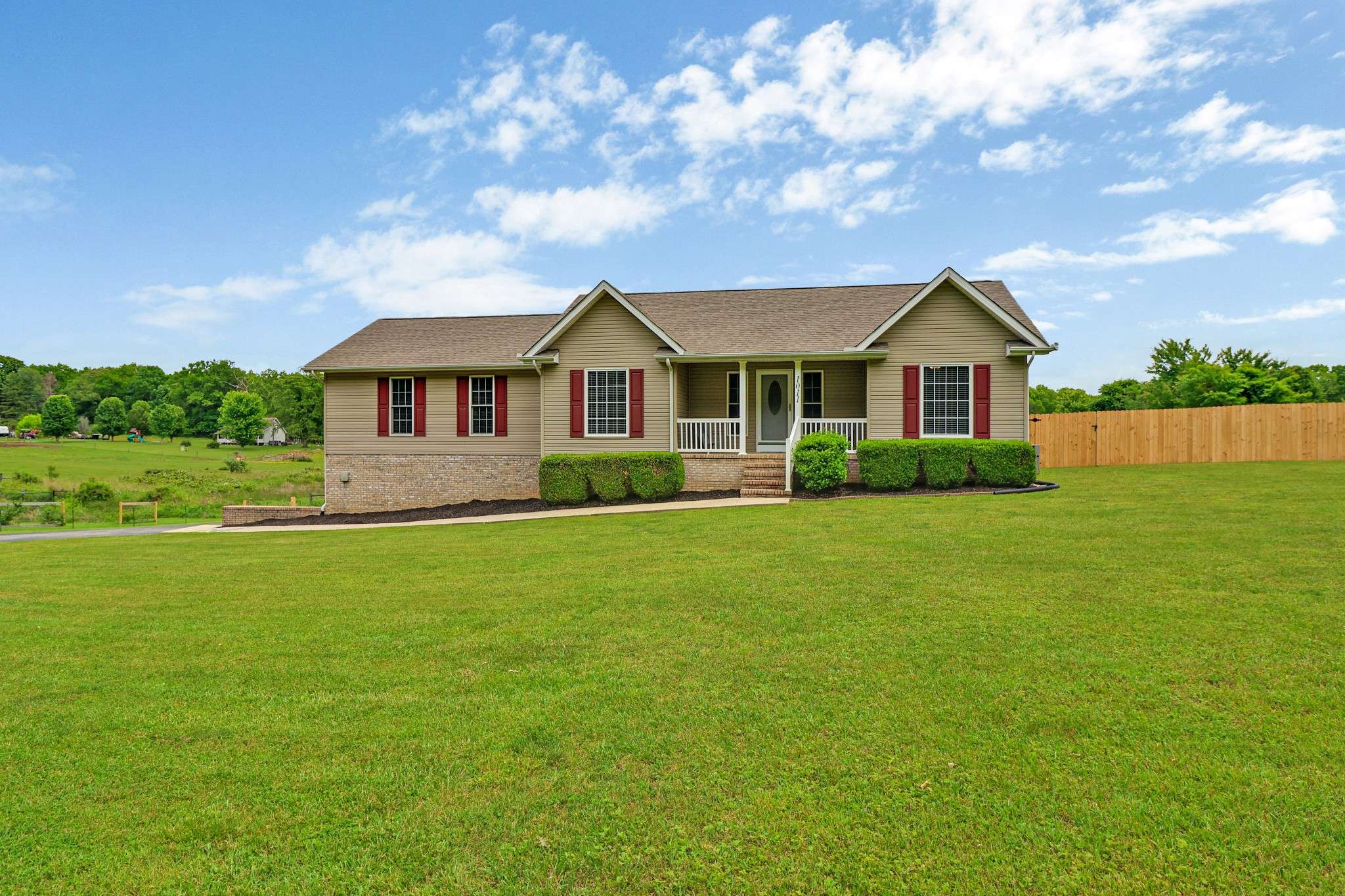 Jamestown, TN 38556,1011 Model Farm Rd