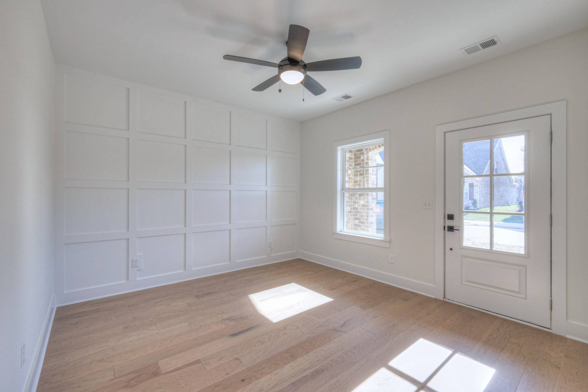 Franklin, TN 37064,9073 Headwaters Drive #142