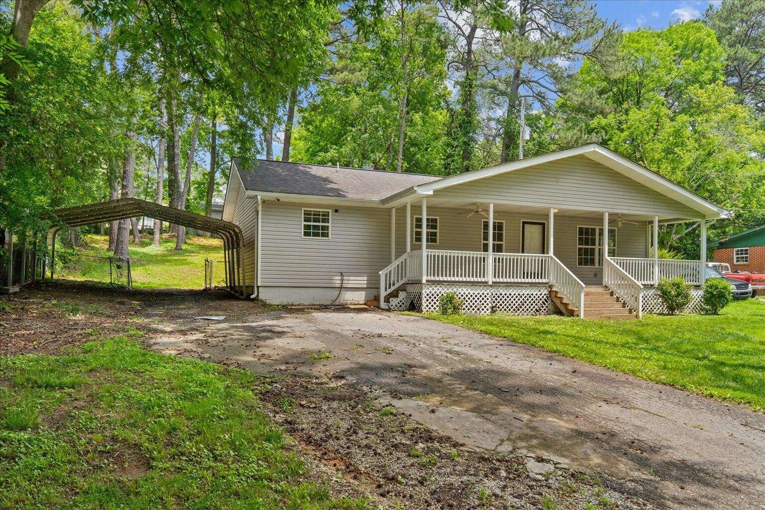 Rossville, GA 30741,724 Shelly Lane