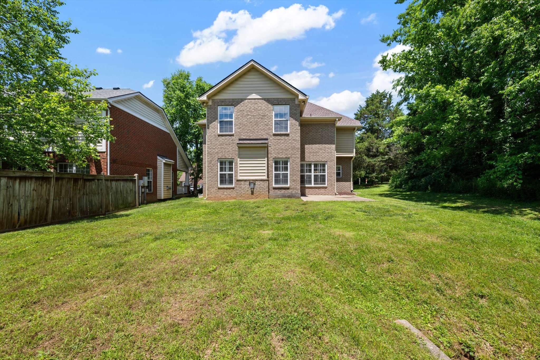 Nashville, TN 37221,105 McKnight Ln