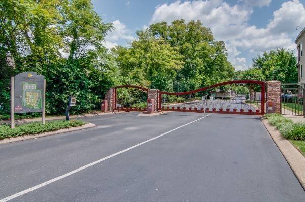 Nashville, TN 37212,2600 Hillsboro Pike #333