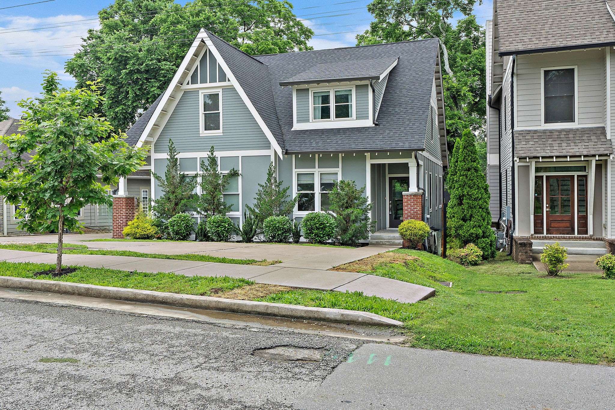 Nashville, TN 37205,506 Acklen Park Dr