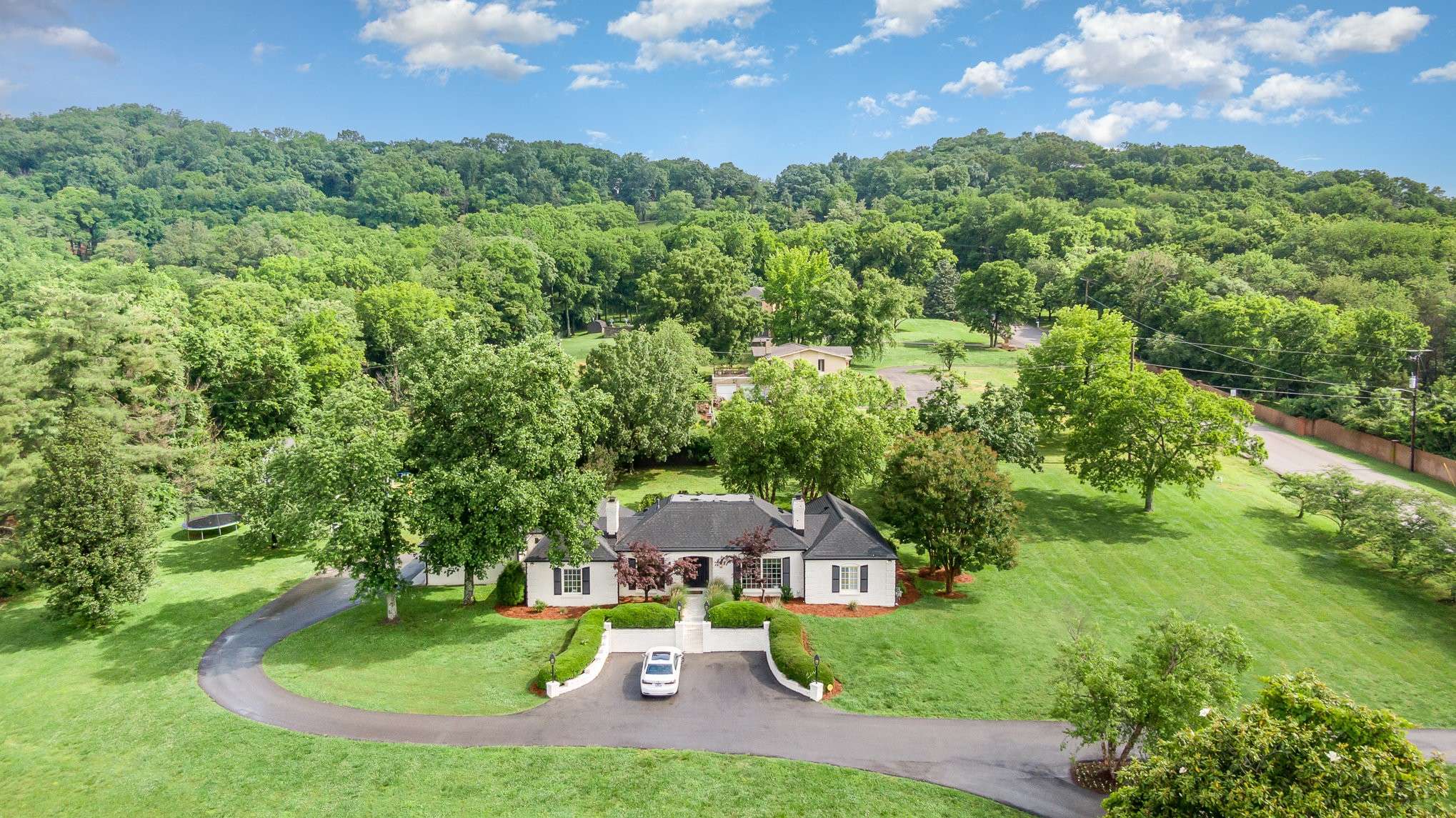 Brentwood, TN 37027,828 Old Hickory Blvd